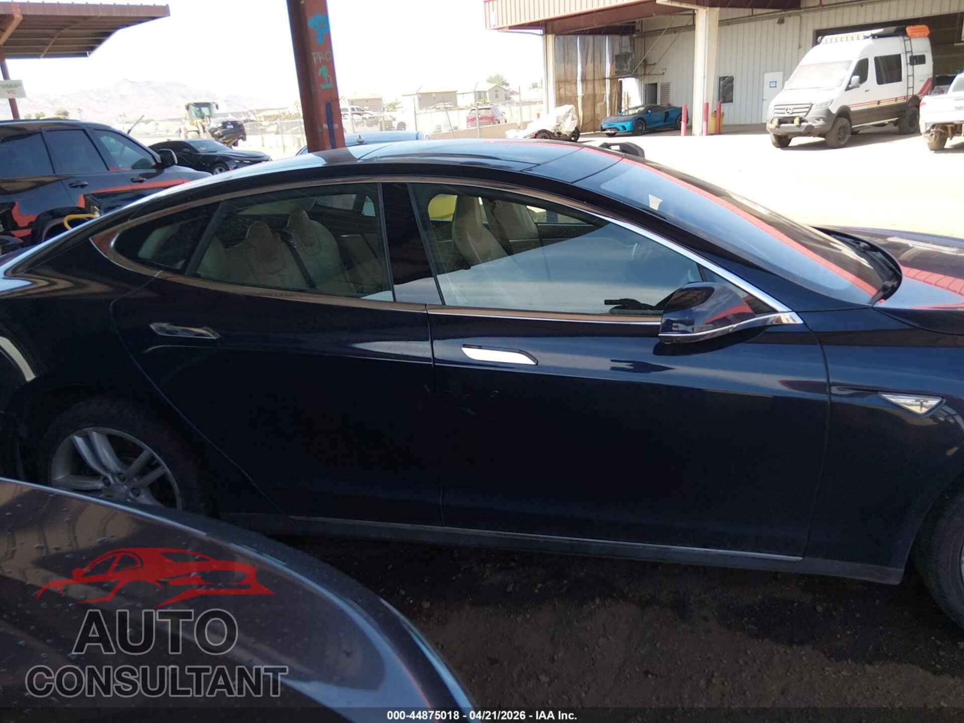 TESLA MODEL S 2013 - 5YJSA1CN3DFP26381
