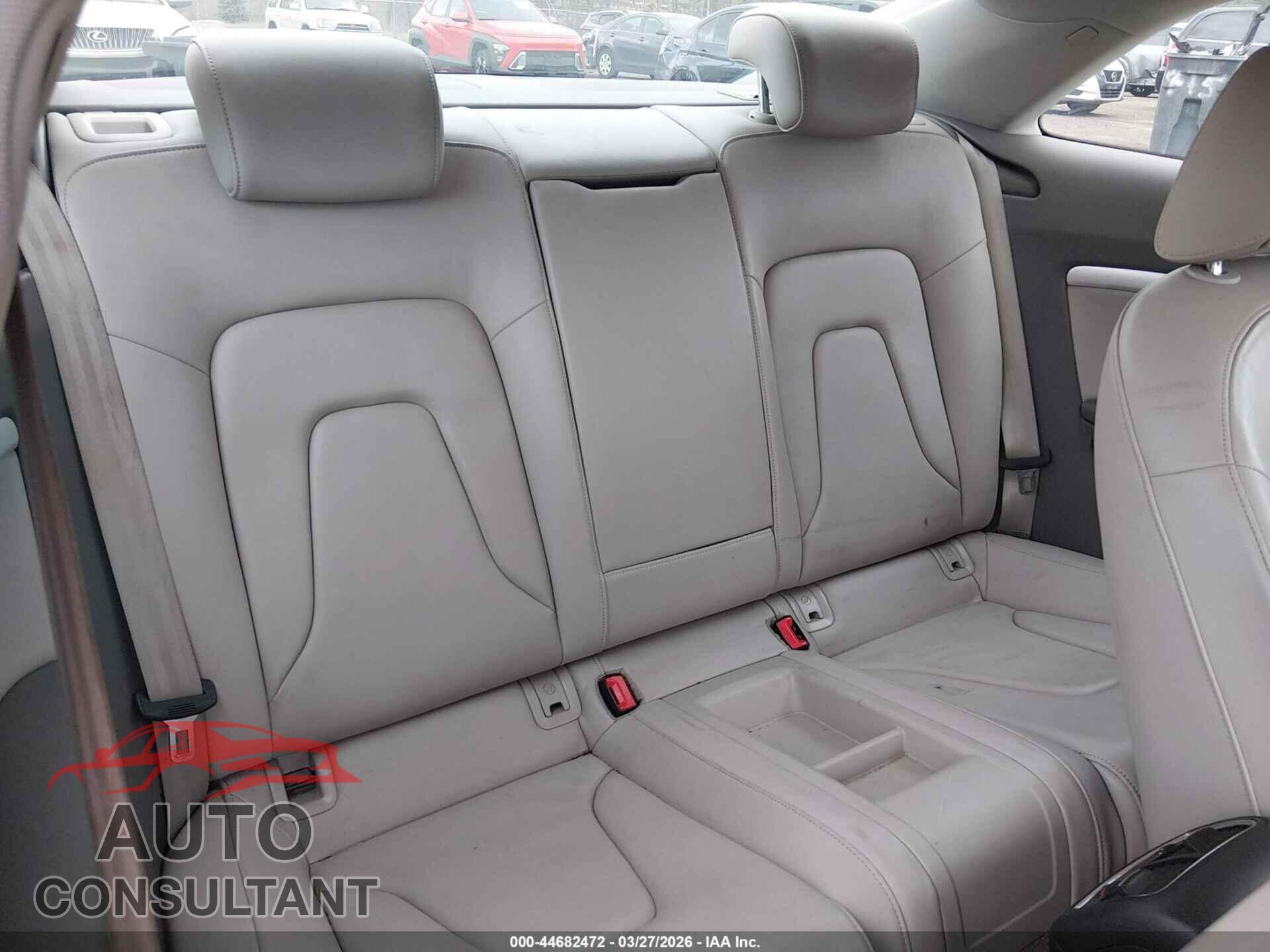 AUDI A5 2011 - WAULFAFR4BA031186