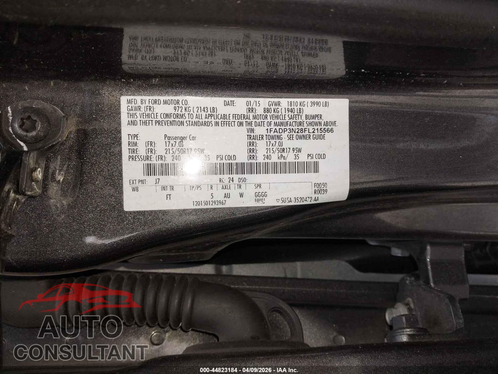 FORD FOCUS 2015 - 1FADP3N28FL215566