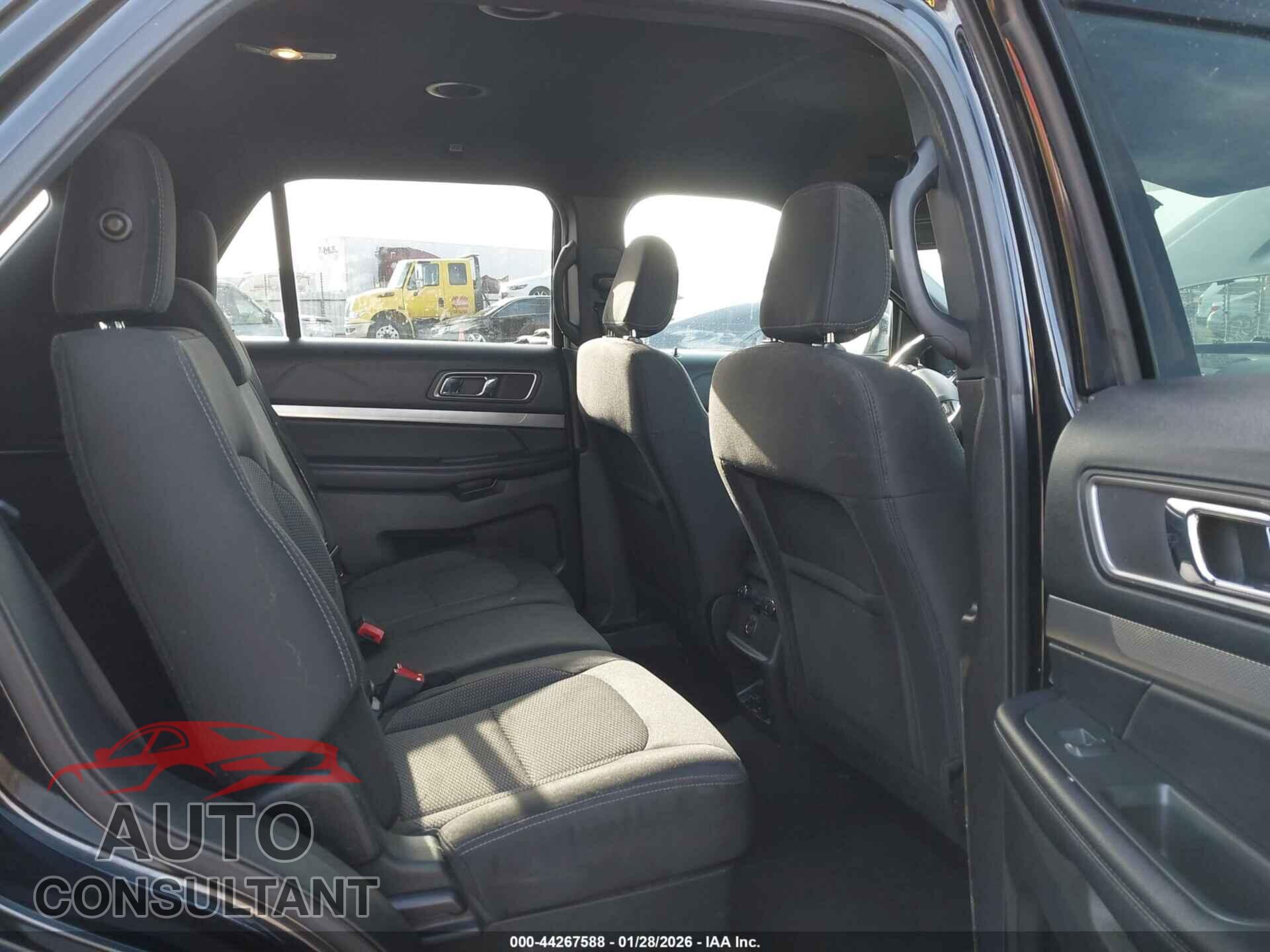 FORD EXPLORER 2018 - 1FM5K8D80JGB91342