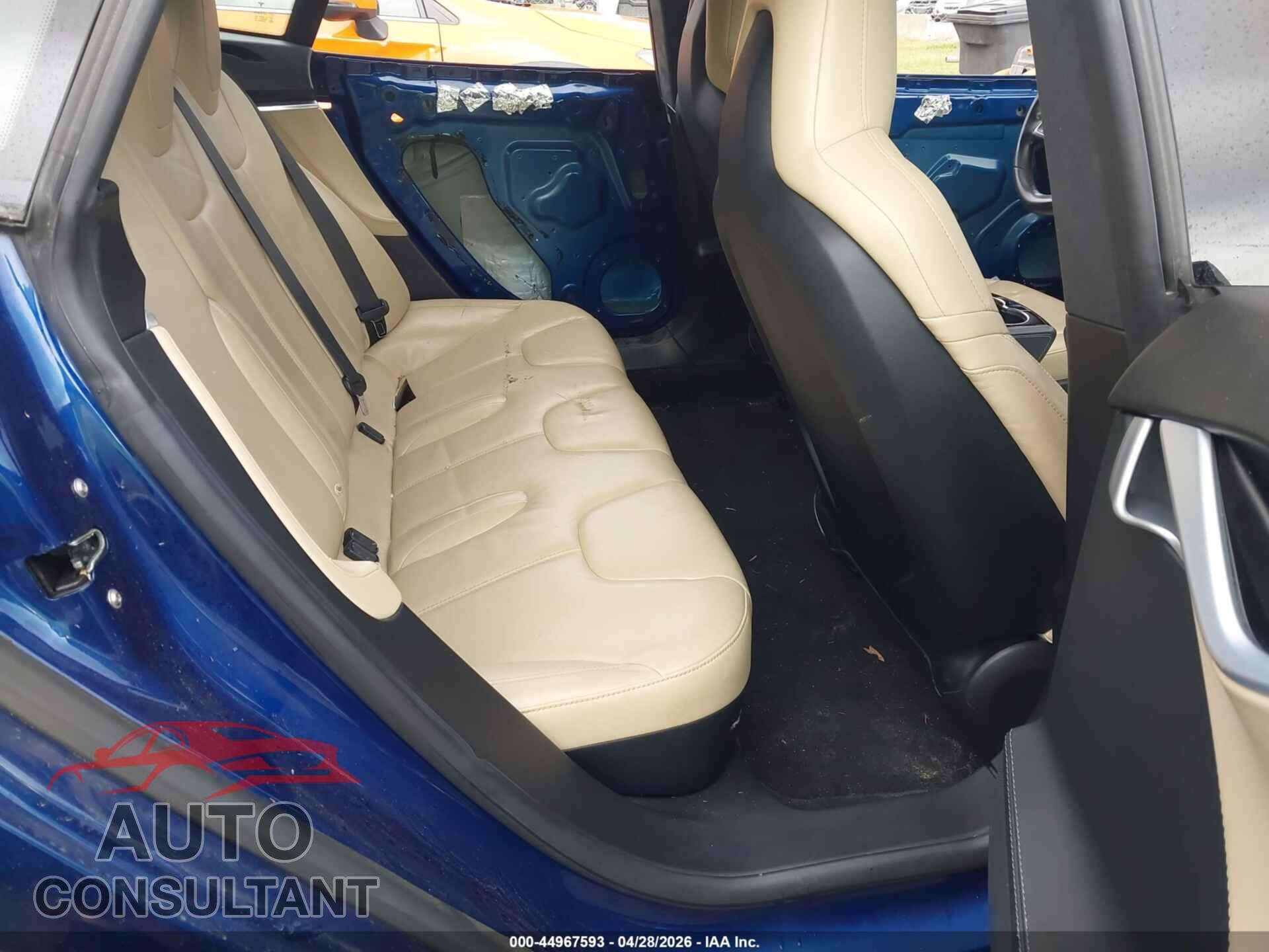 TESLA MODEL S 2015 - 5YJSA1E25FF101311