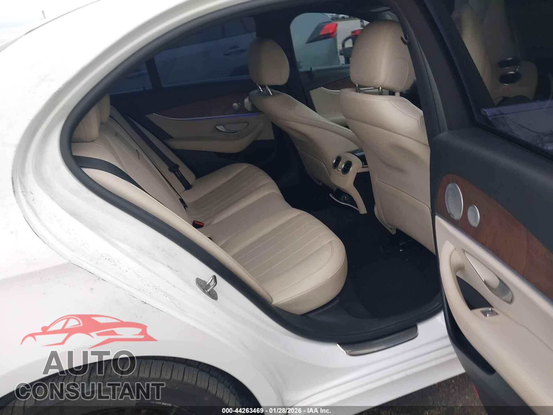 MERCEDES-BENZ E 300 2017 - WDDZF4JB6HA042701