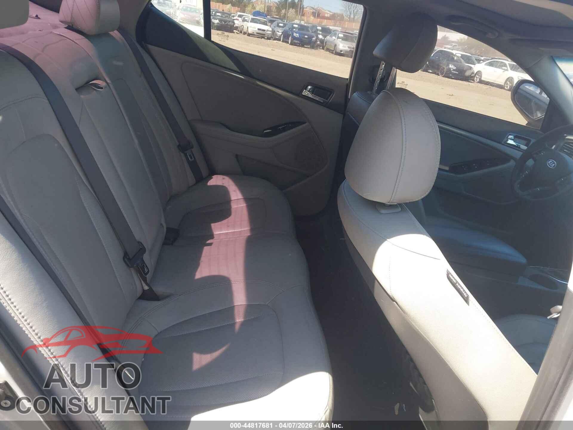 KIA OPTIMA 2011 - KNAGN4A71B5118872