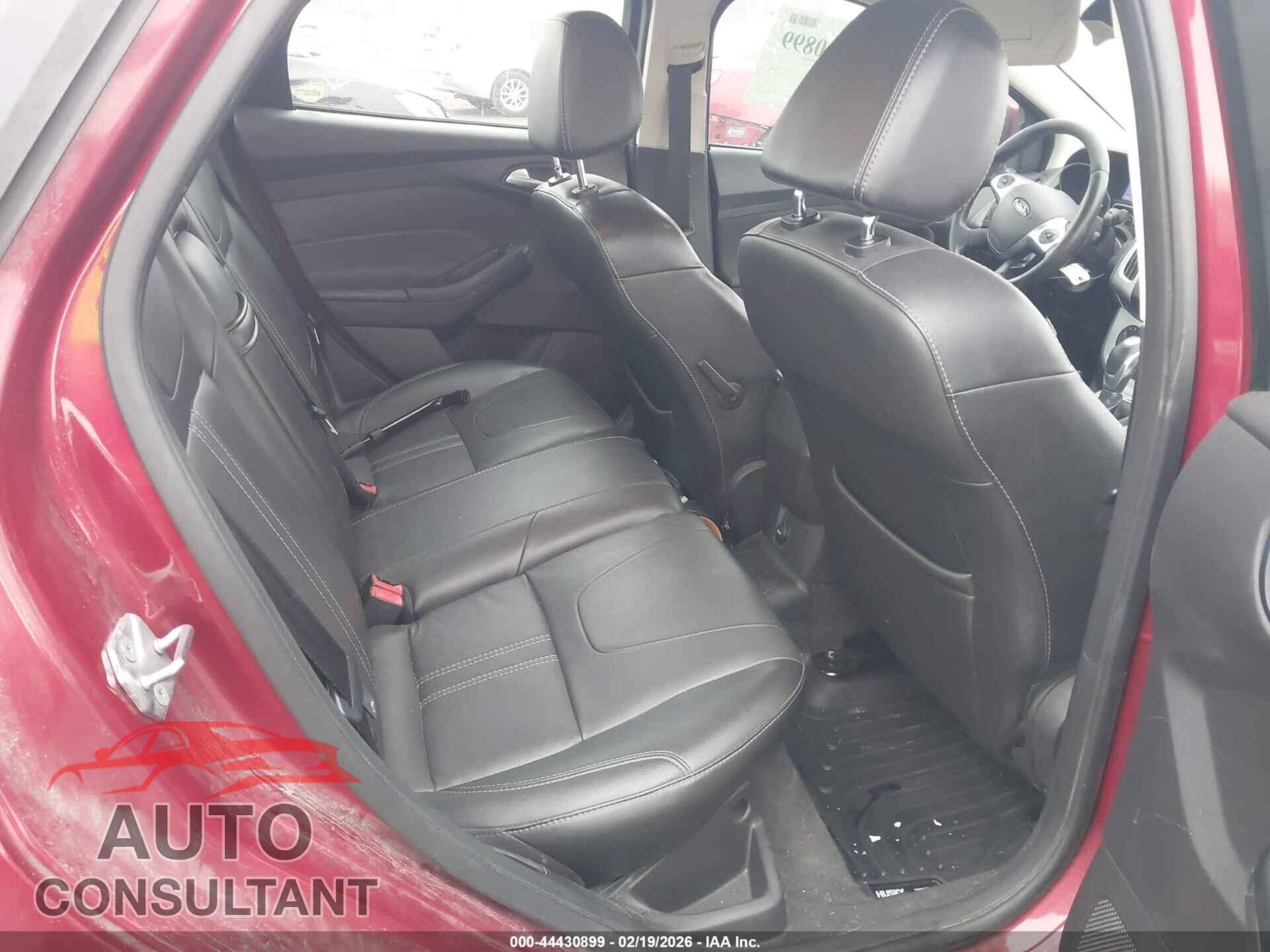 FORD FOCUS 2013 - 1FADP3F2XDL111558