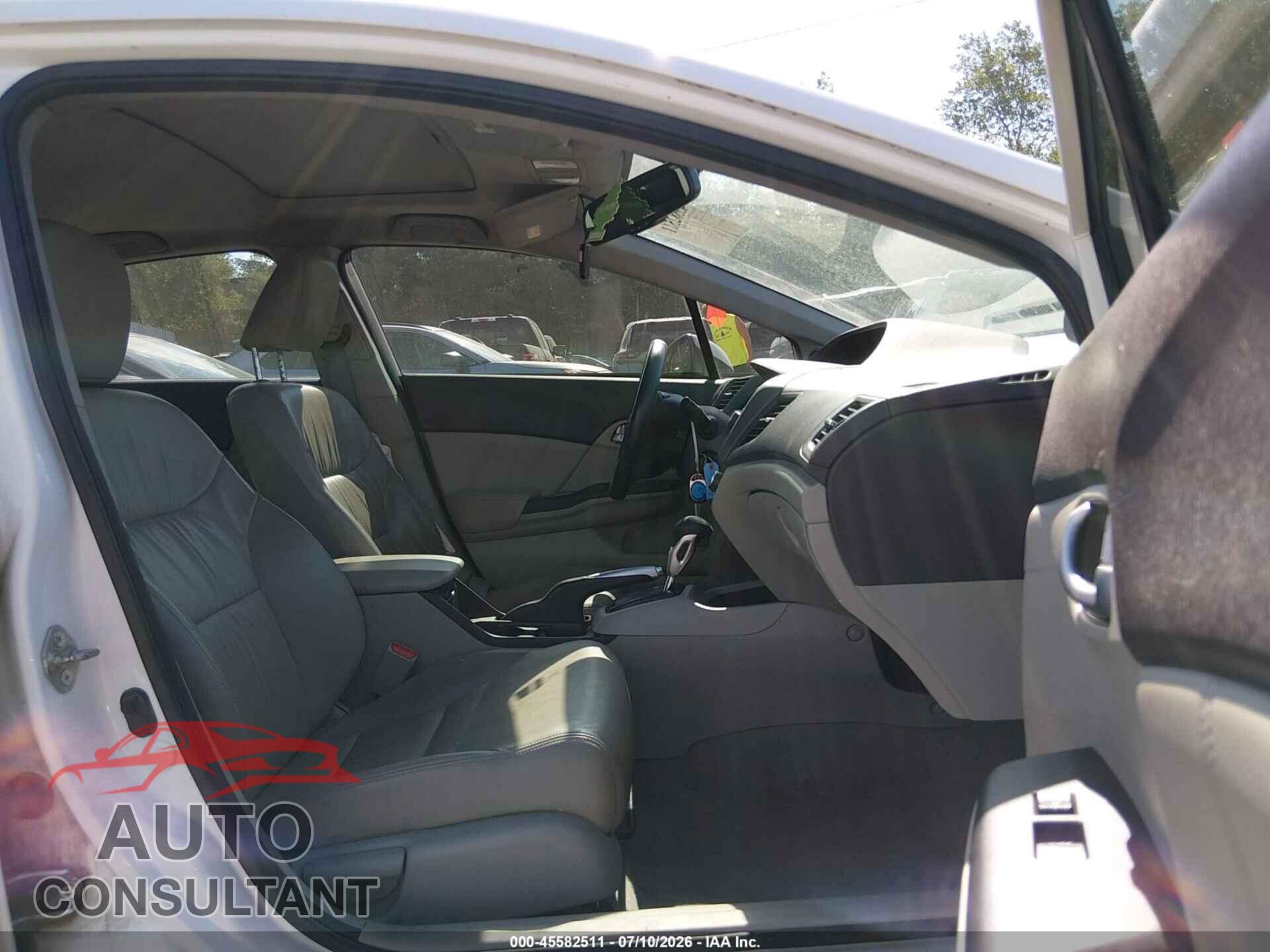 HONDA CIVIC 2012 - 2HGFB2F90CH556543
