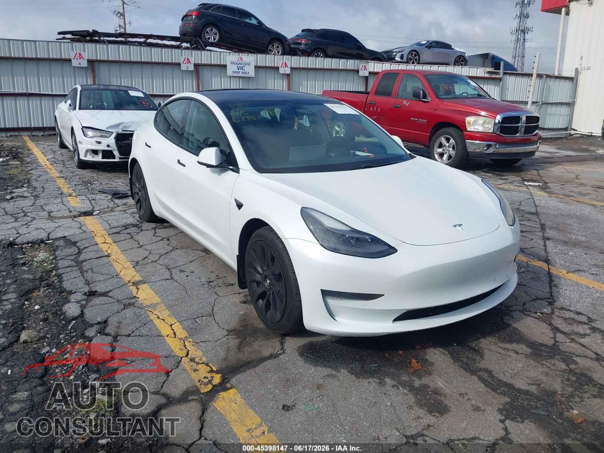 TESLA MODEL 3 2021 - 5YJ3E1EA3MF062182