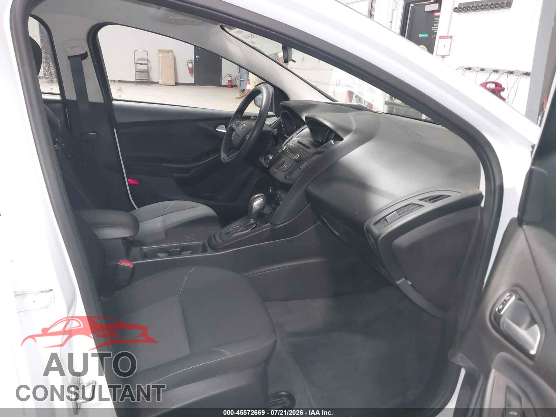 FORD FOCUS 2016 - 1FADP3F24GL374651