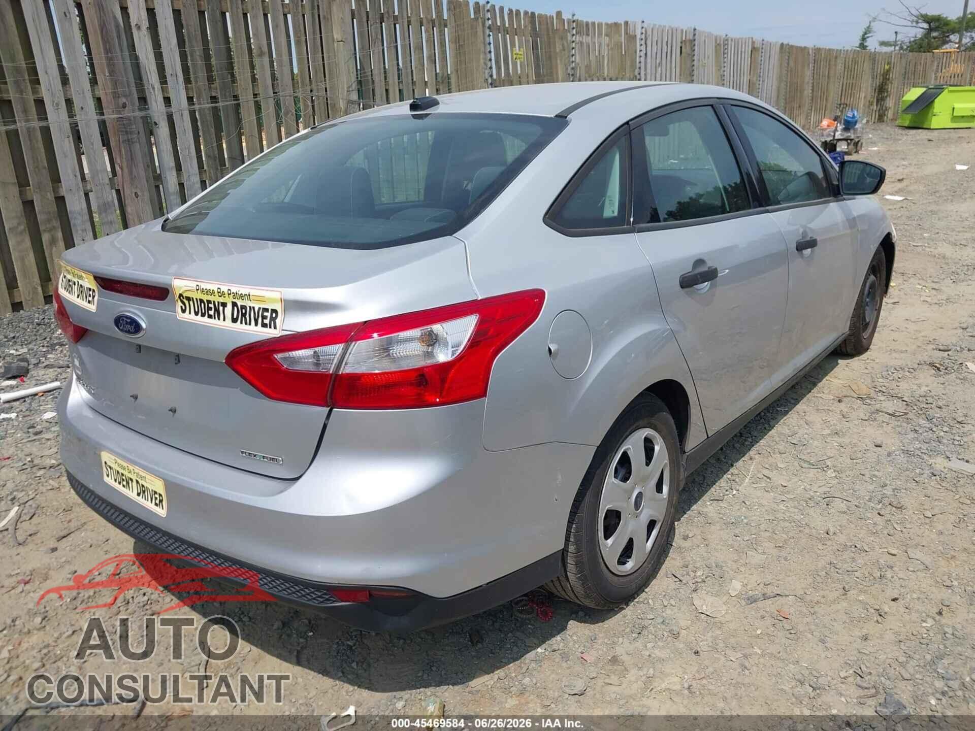 FORD FOCUS 2014 - 1FADP3E20EL153451
