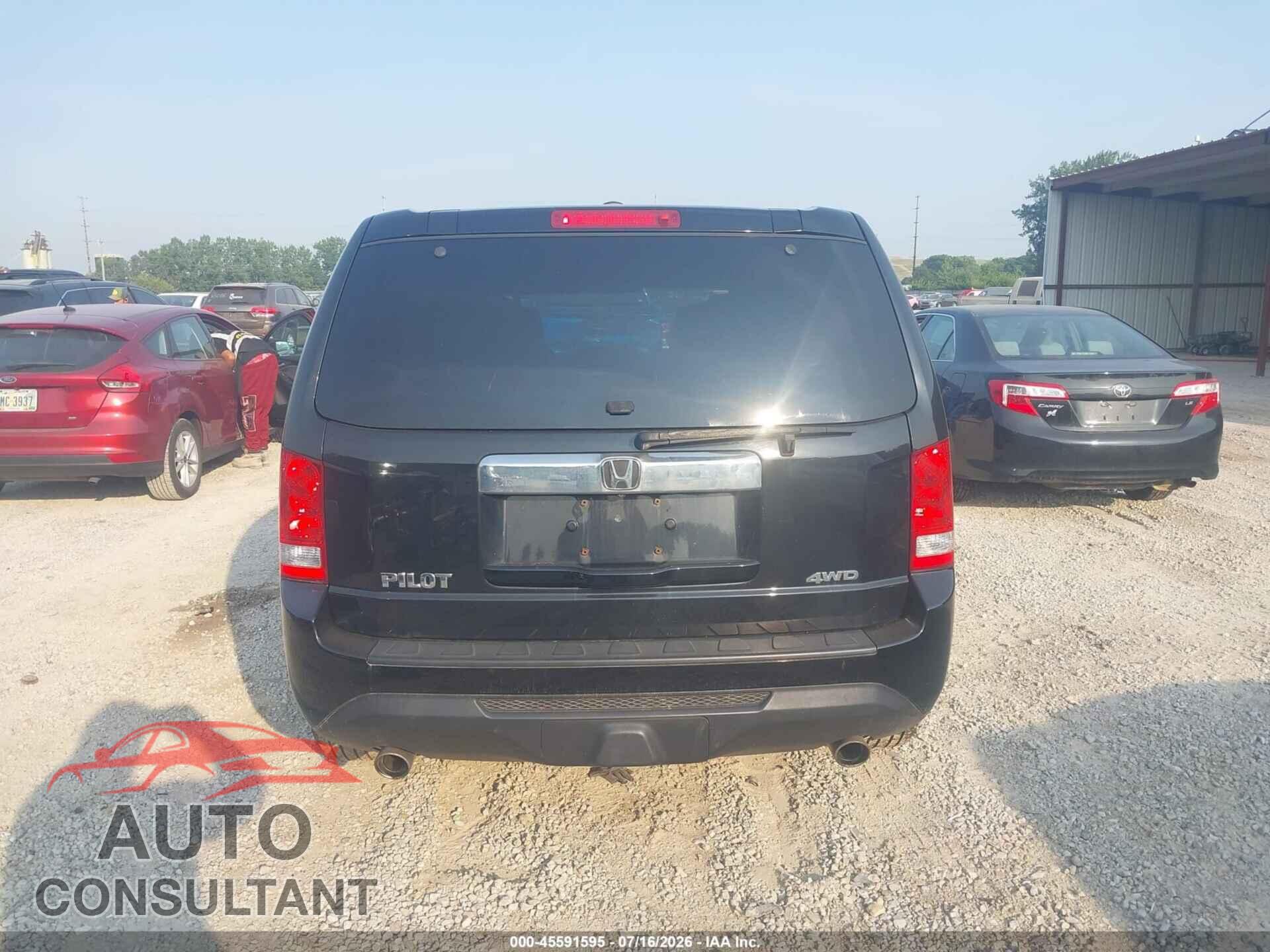 HONDA PILOT 2013 - 5FNYF4H59DB021431