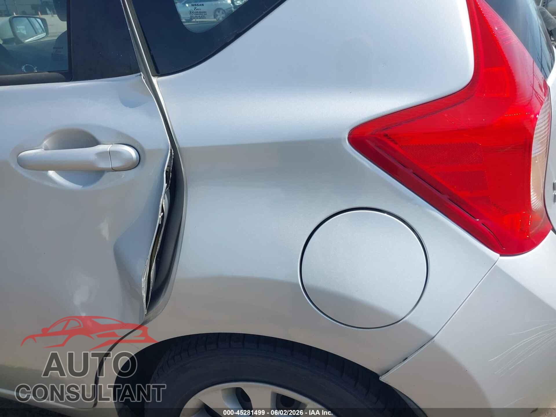 NISSAN VERSA NOTE 2015 - 3N1CE2CP0FL379275