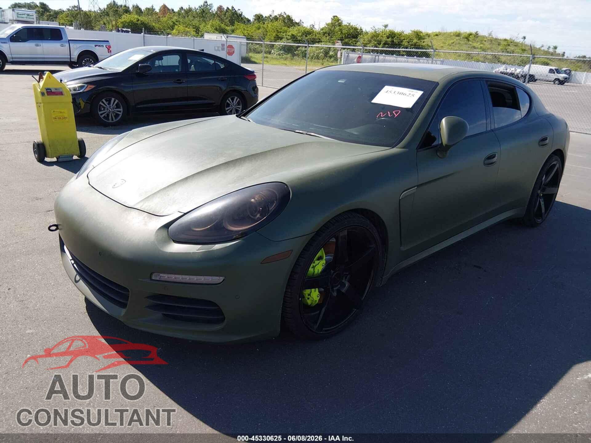 PORSCHE PANAMERA 2015 - WP0AA2A71FL001495