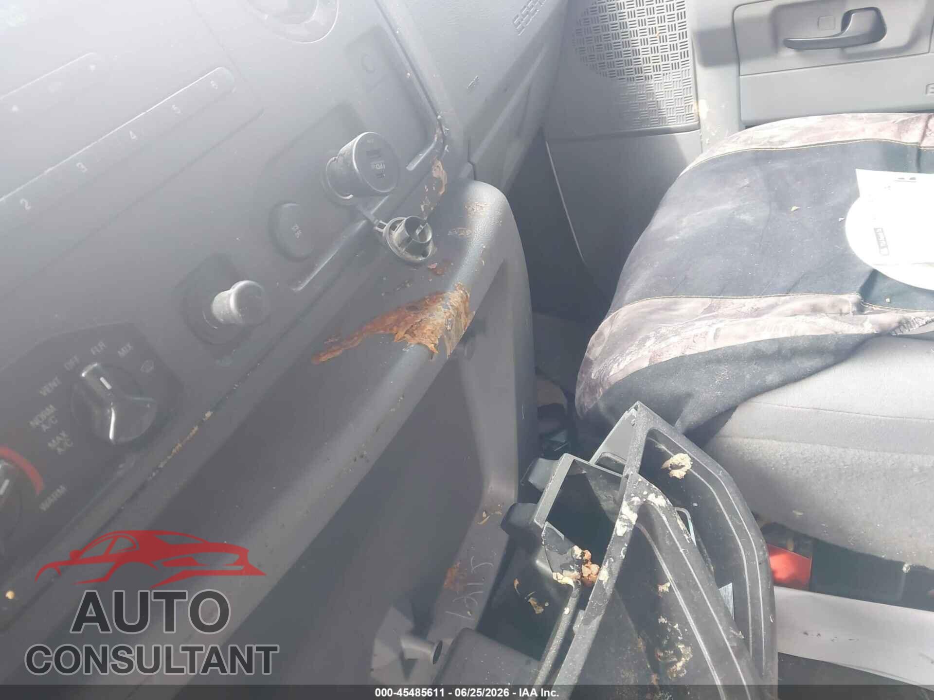 FORD E-350 SUPER DUTY 2011 - 1FTSS3EL0BDA47449