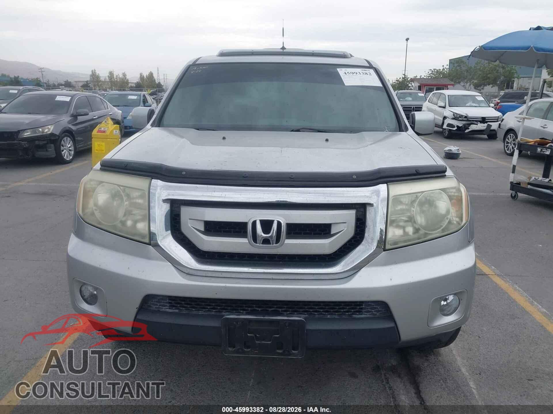 HONDA PILOT 2011 - 5FNYF4H58BB007100