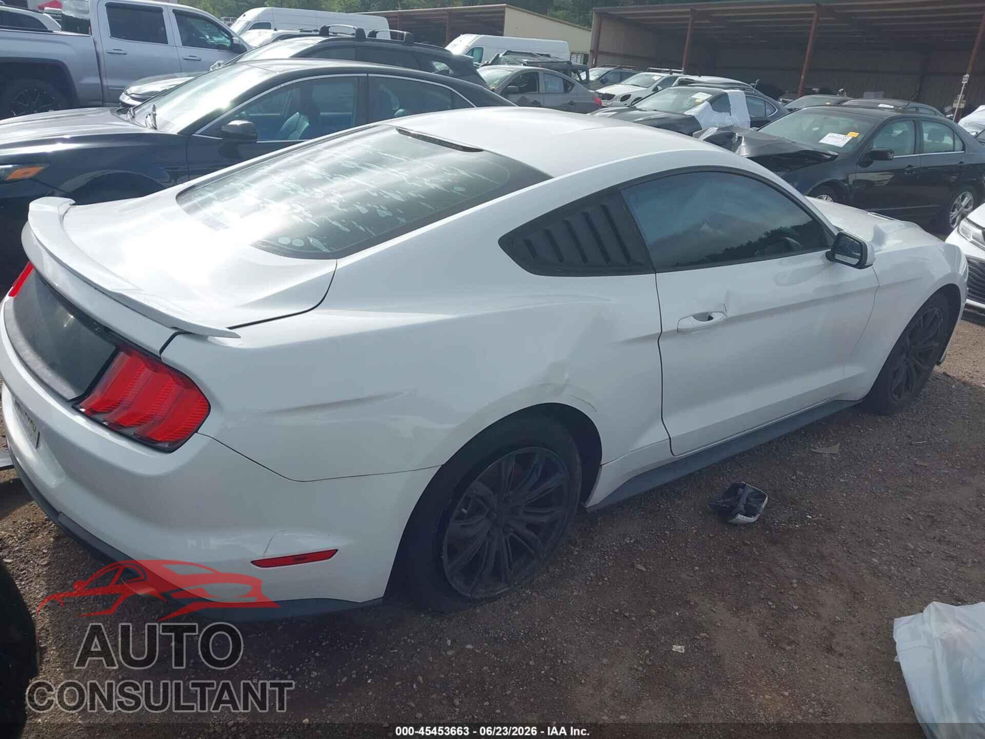 FORD MUSTANG 2018 - 1FA6P8TH2J5106384
