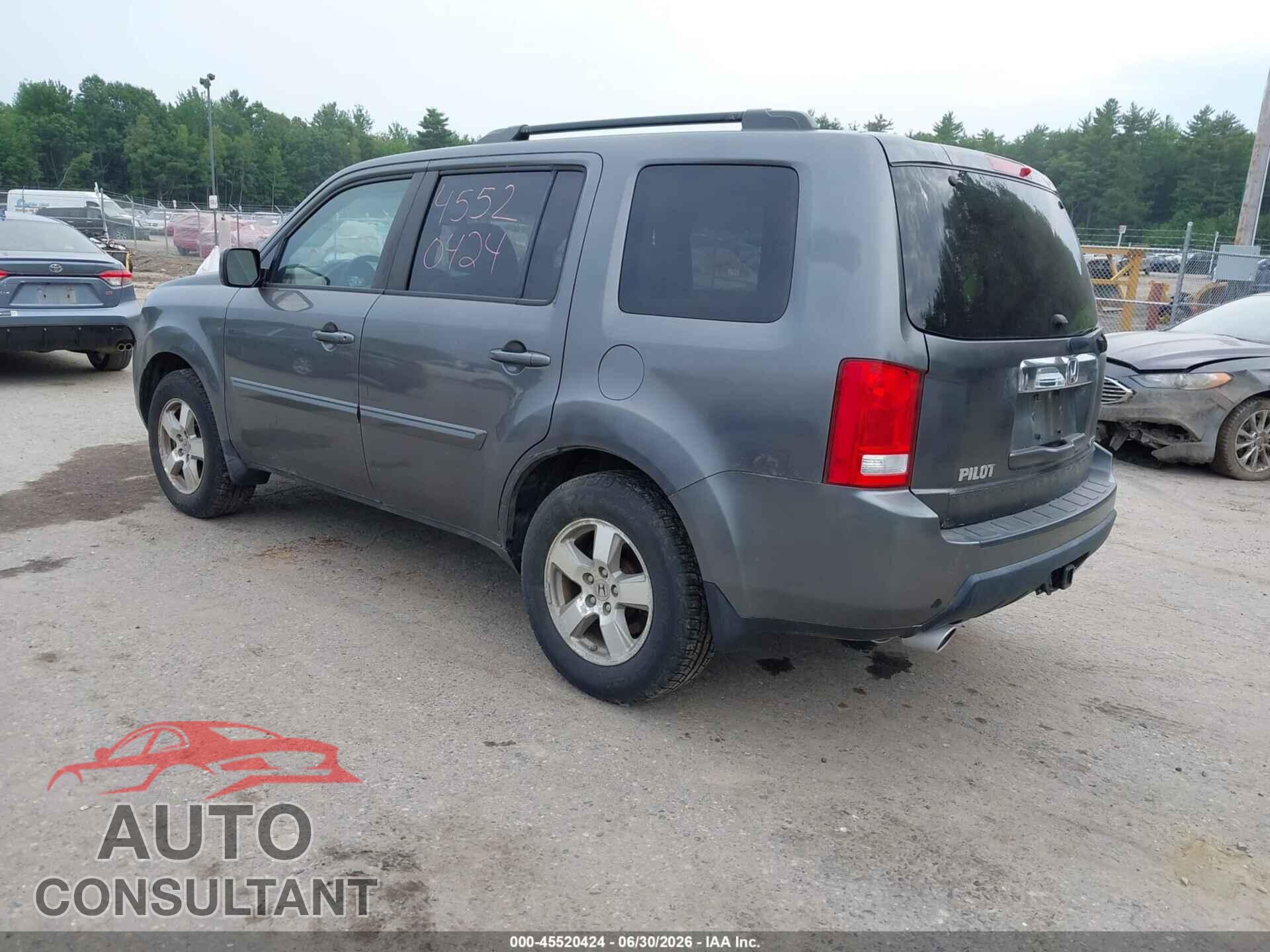 HONDA PILOT 2011 - 5FNYF4H49BB045975