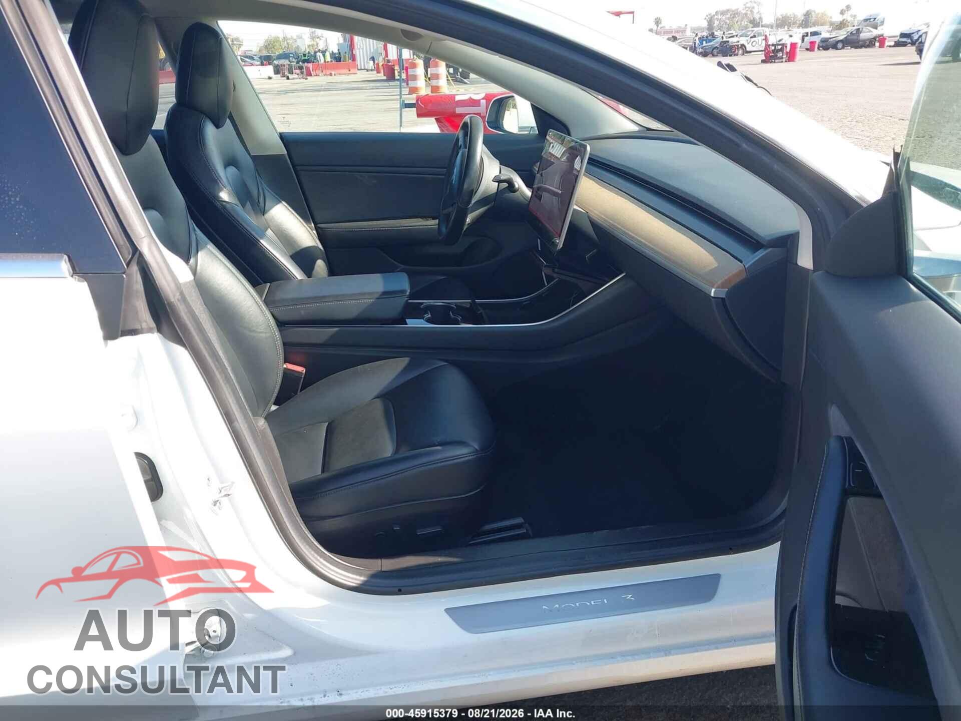 TESLA MODEL 3 2018 - 5YJ3E1EA0JF057579
