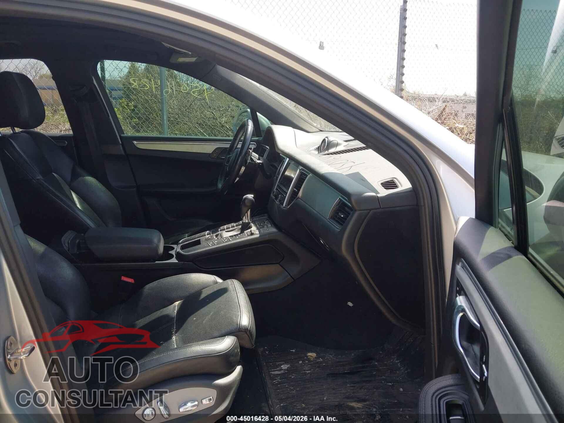 PORSCHE MACAN 2015 - WP1AB2A58FLB60749