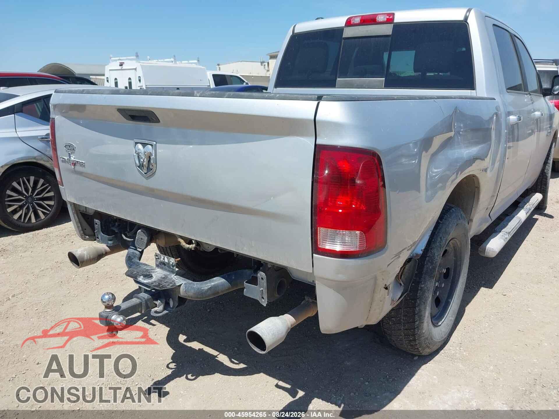 DODGE RAM 1500 2013 - 1C6RR6LT5DS633648