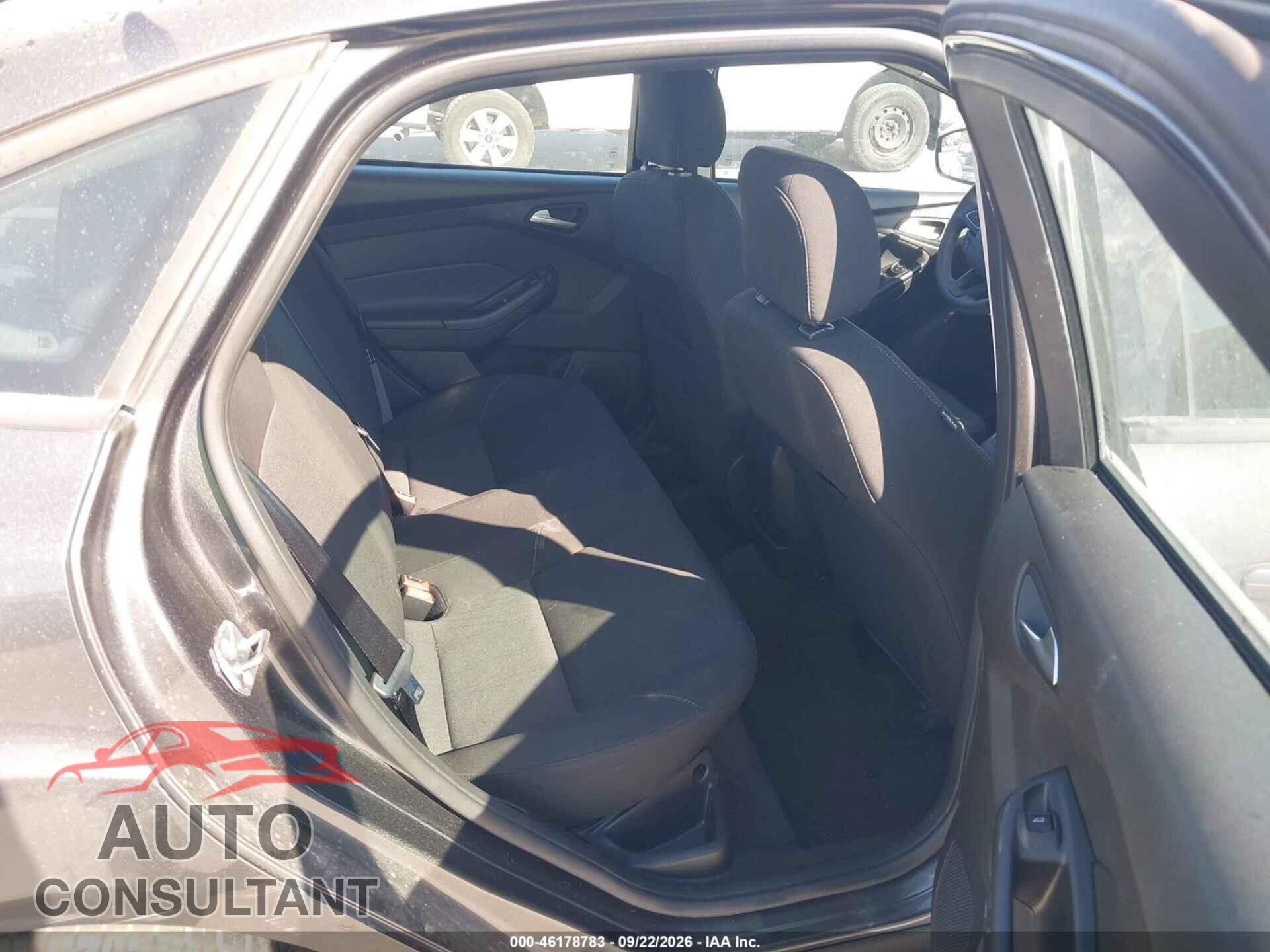 FORD FOCUS 2016 - 1FADP3F20GL372220