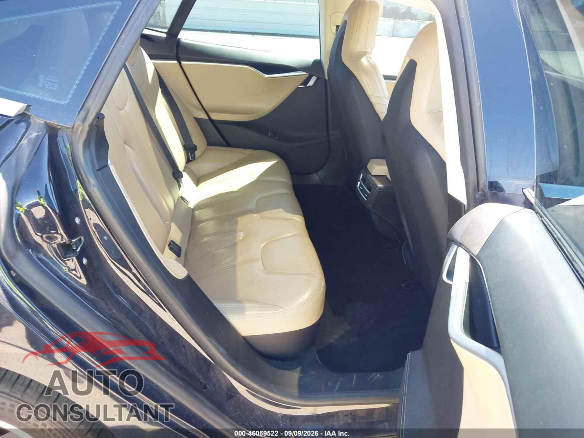 TESLA MODEL S 2016 - 5YJSA1E27GF122081