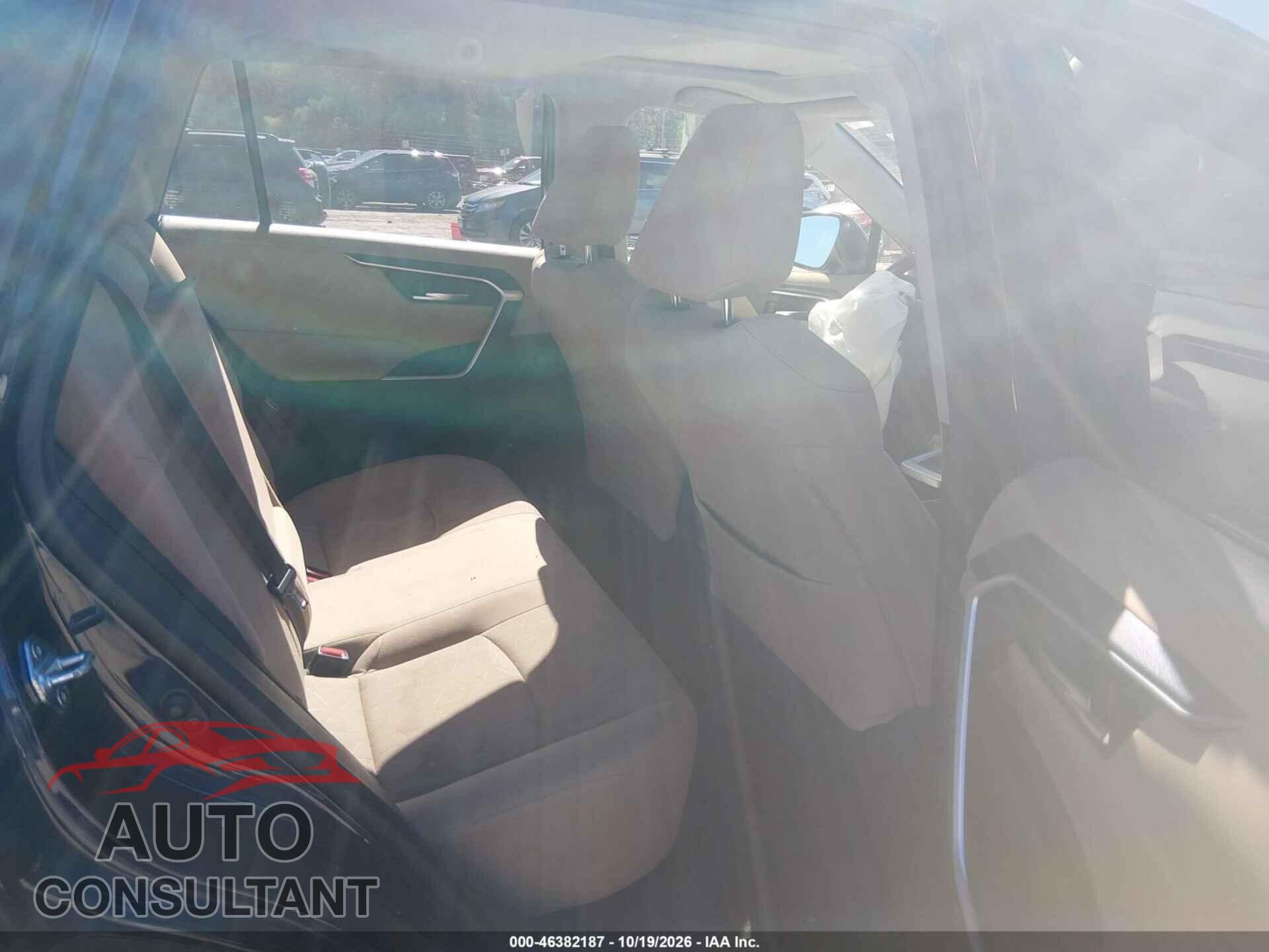 TOYOTA RAV4 2019 - JTMP1RFV5KD513890