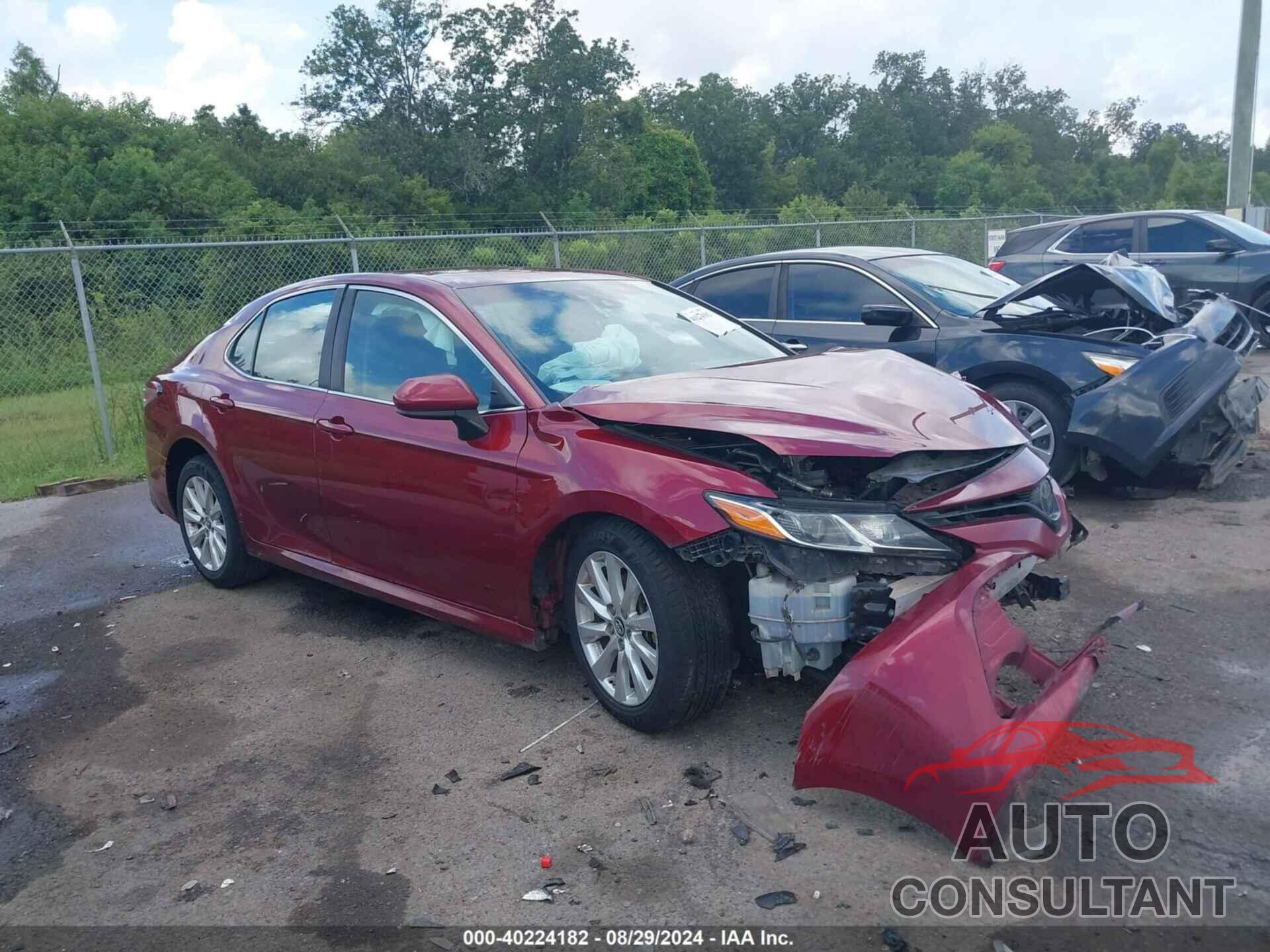 TOYOTA CAMRY 2018 - 4T1B11HK6JU518671