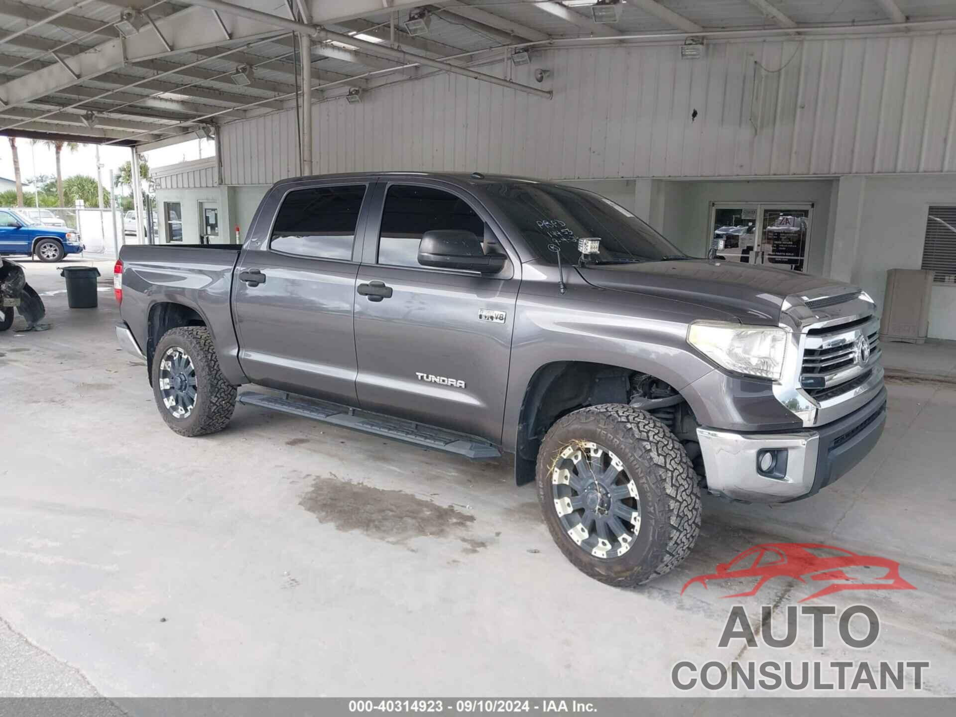 TOYOTA TUNDRA 2017 - 5TFDW5F14HX650935