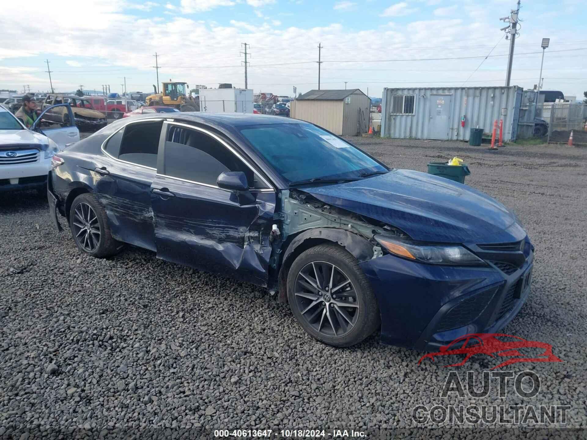 TOYOTA CAMRY 2021 - 4T1T11BK2MU036510