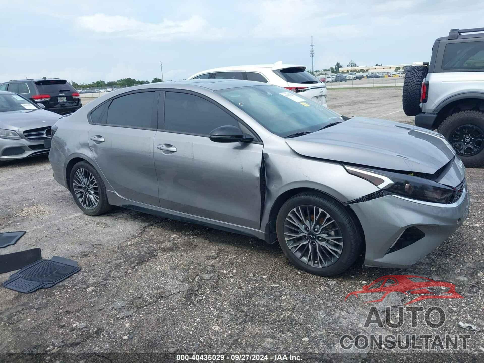 KIA FORTE 2023 - 3KPF54AD8PE545126