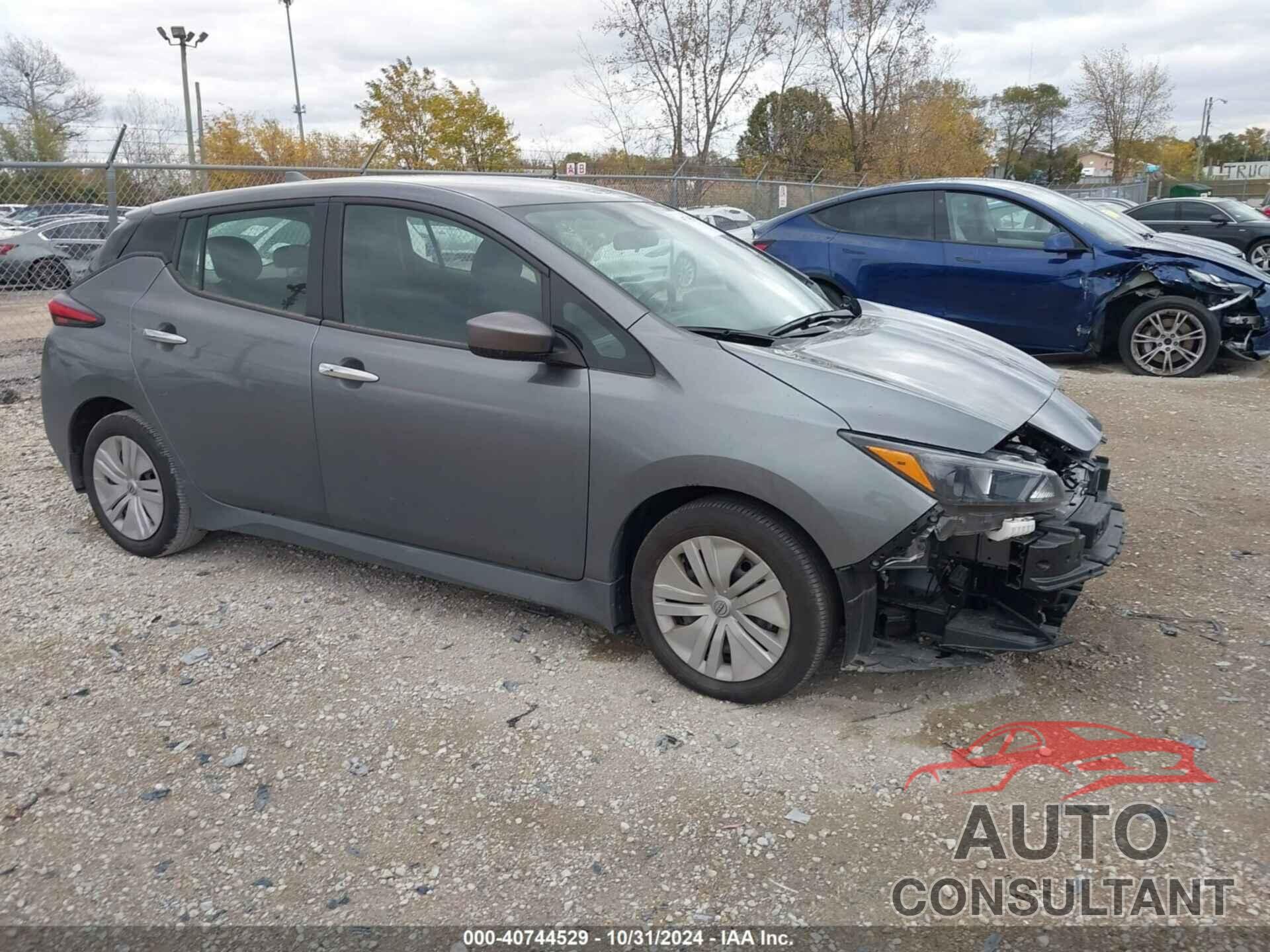 NISSAN LEAF 2023 - 1N4AZ1BV1PC555255