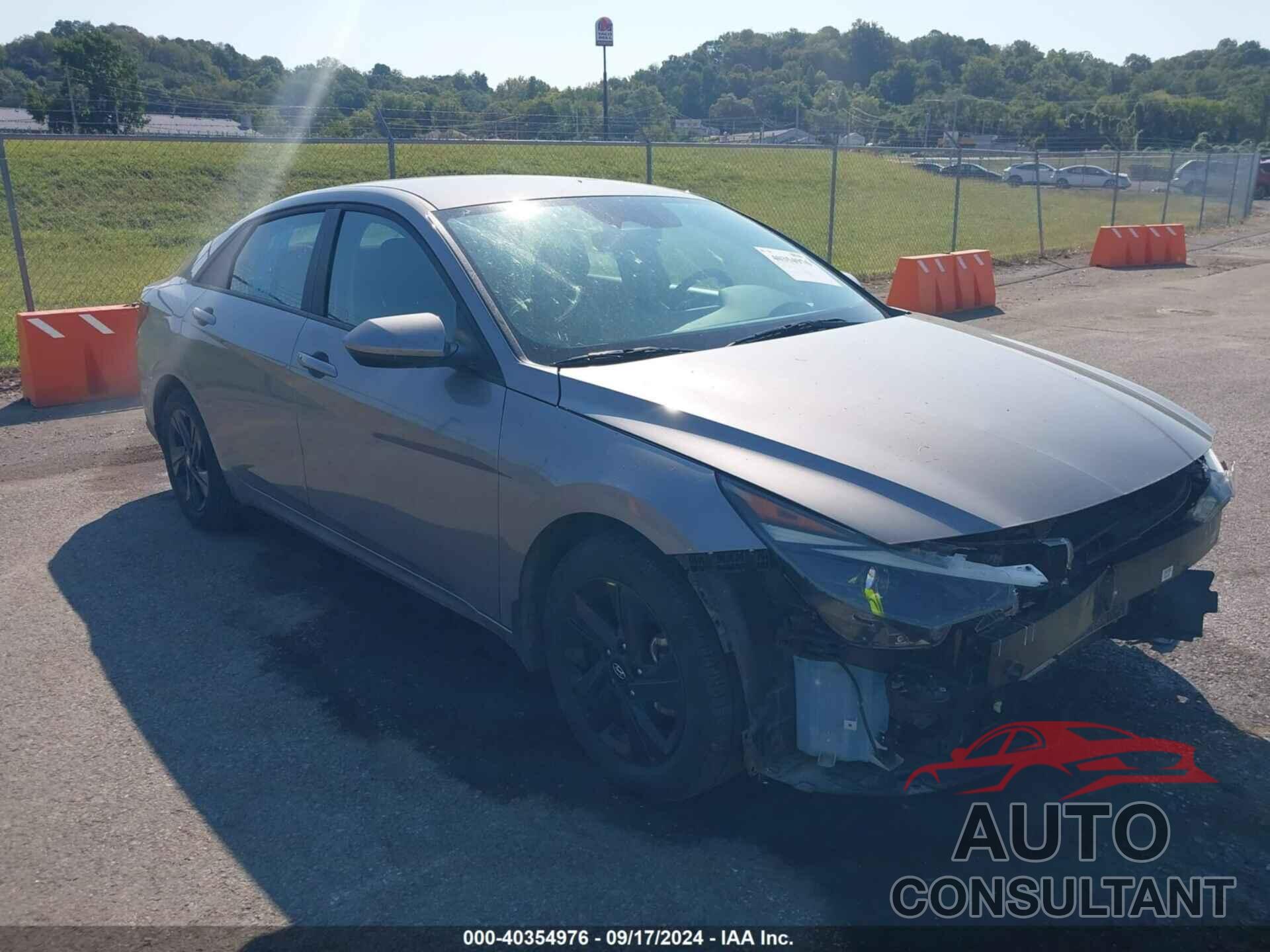 HYUNDAI ELANTRA 2023 - KMHLM4AG8PU506856