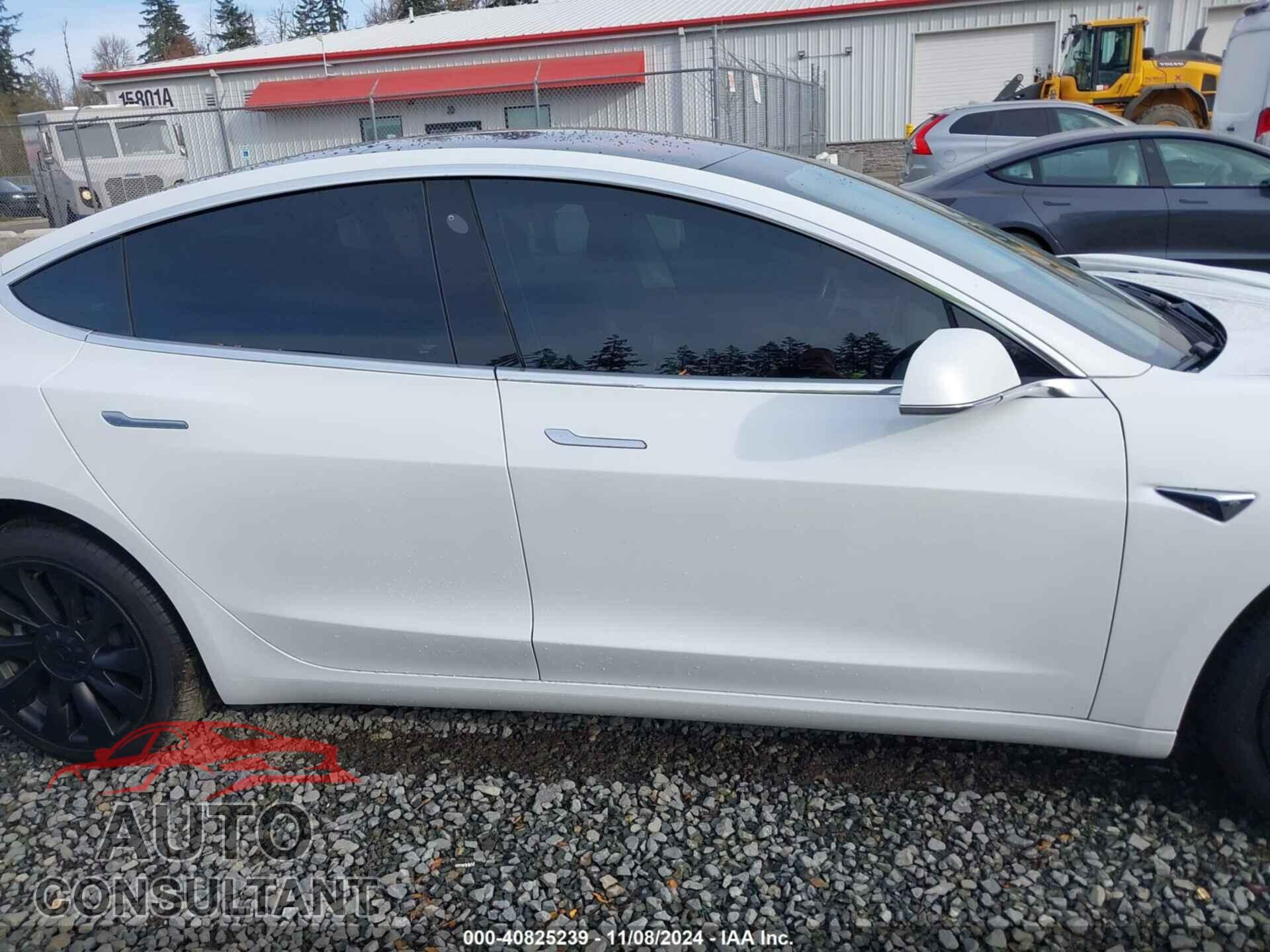 TESLA MODEL 3 2018 - 5YJ3E1EAXJF019681