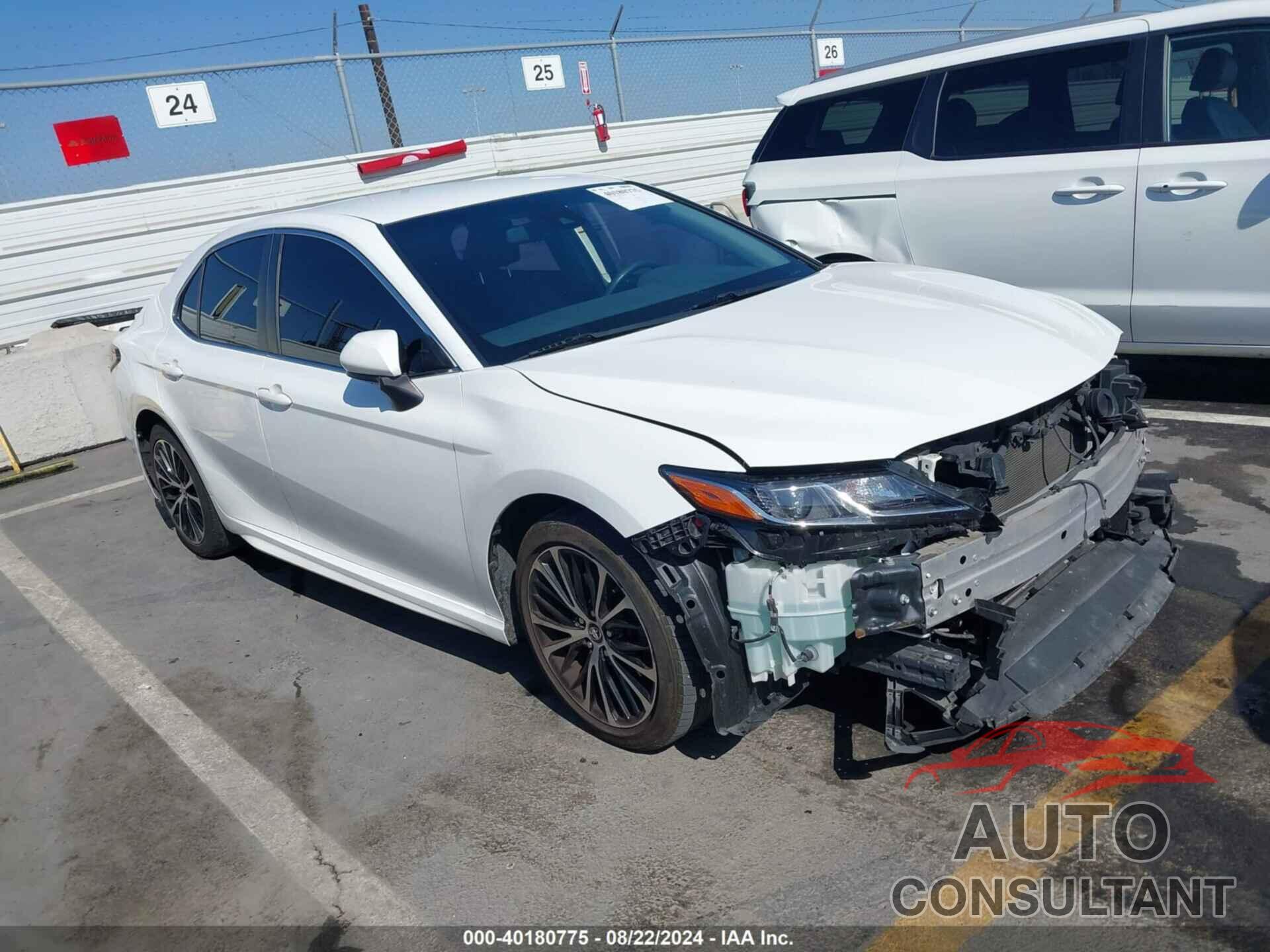 TOYOTA CAMRY 2018 - JTNB11HK1J3007813