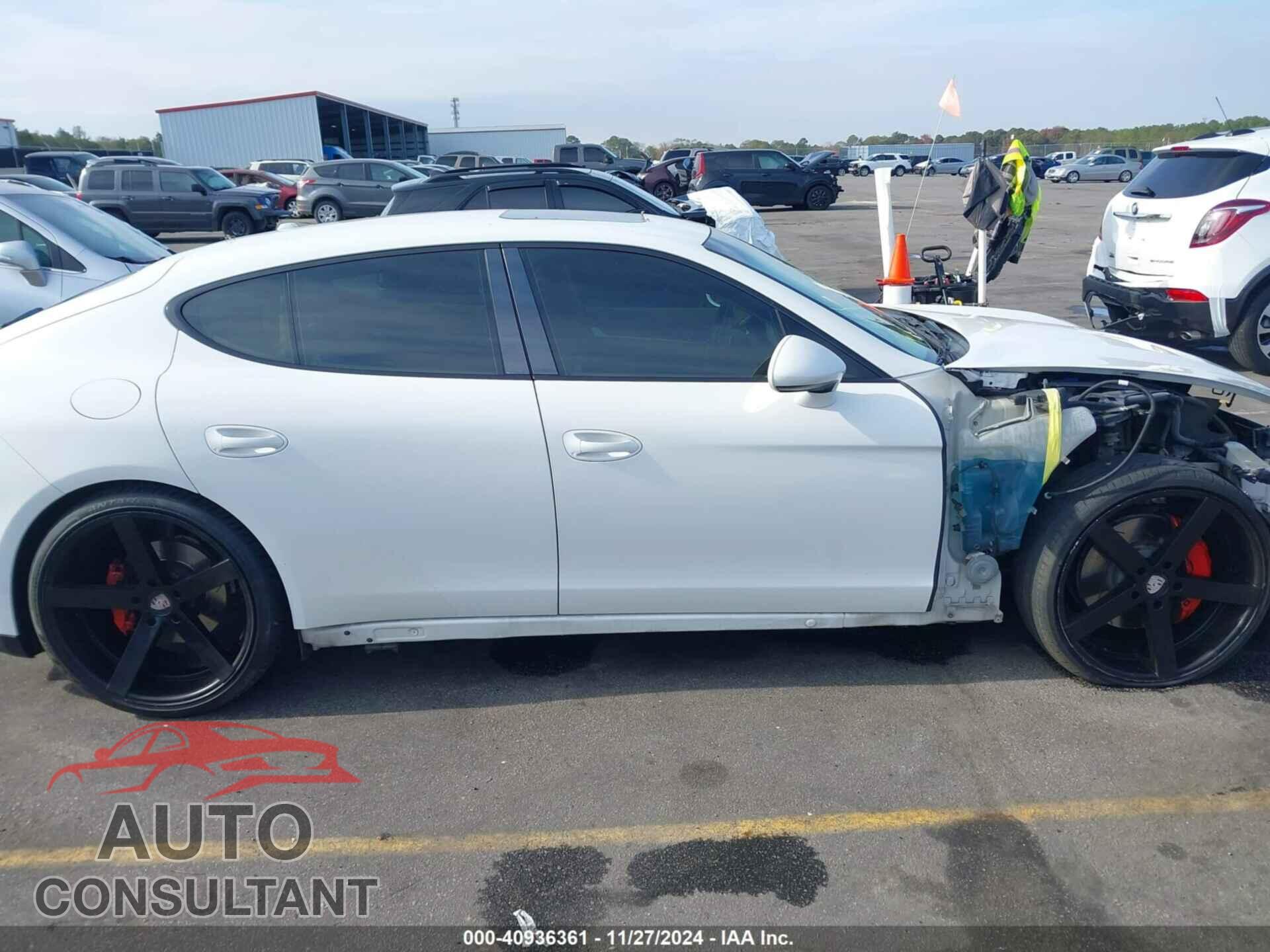 PORSCHE PANAMERA 2012 - WP0AA2A71CL017076