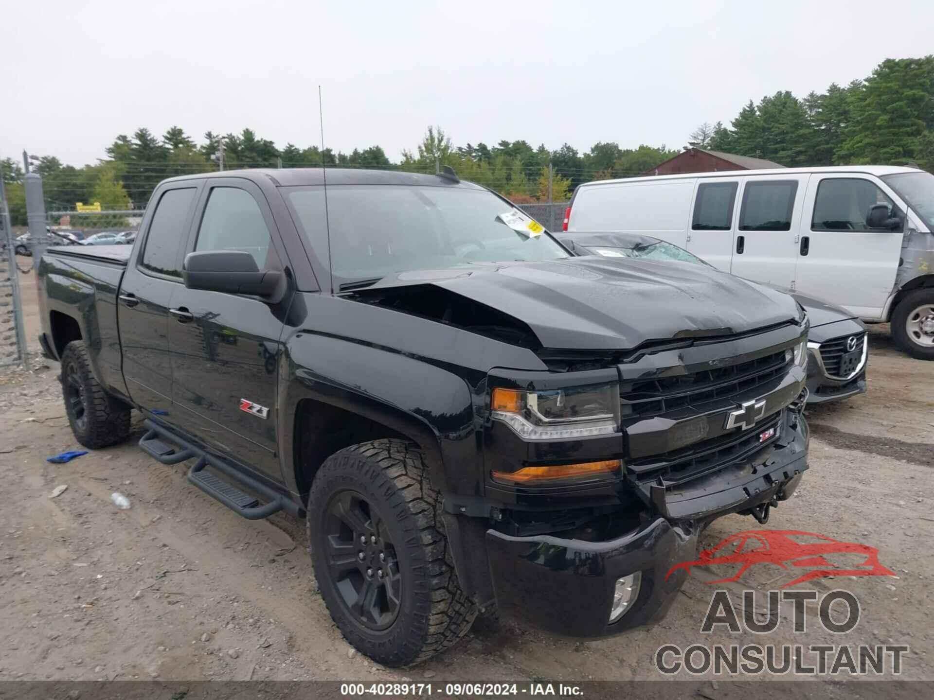 CHEVROLET SILVERADO 1500 2018 - 1GCVKREC1JZ333005