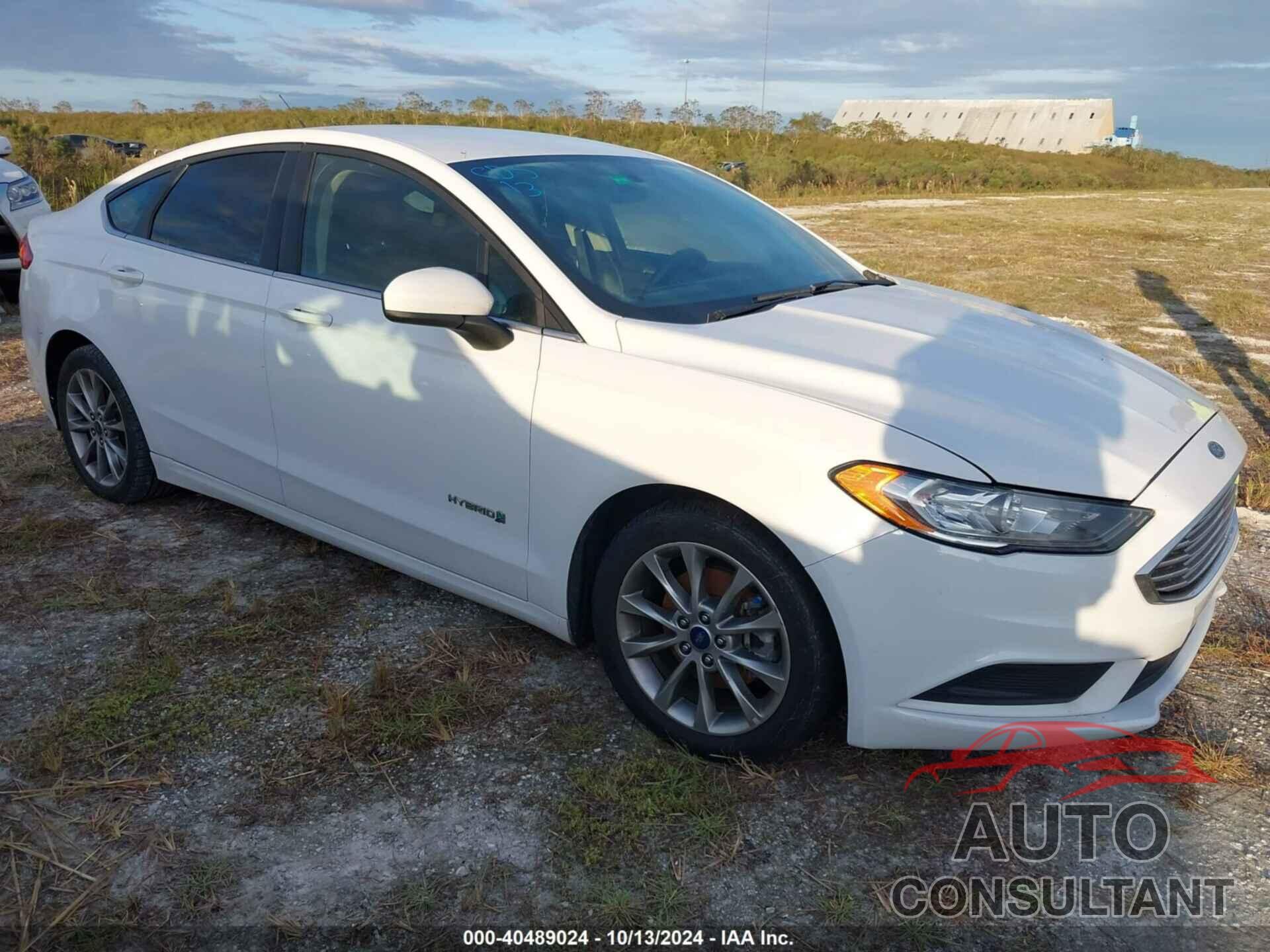 FORD FUSION HYBRID 2017 - 3FA6P0LU3HR383745