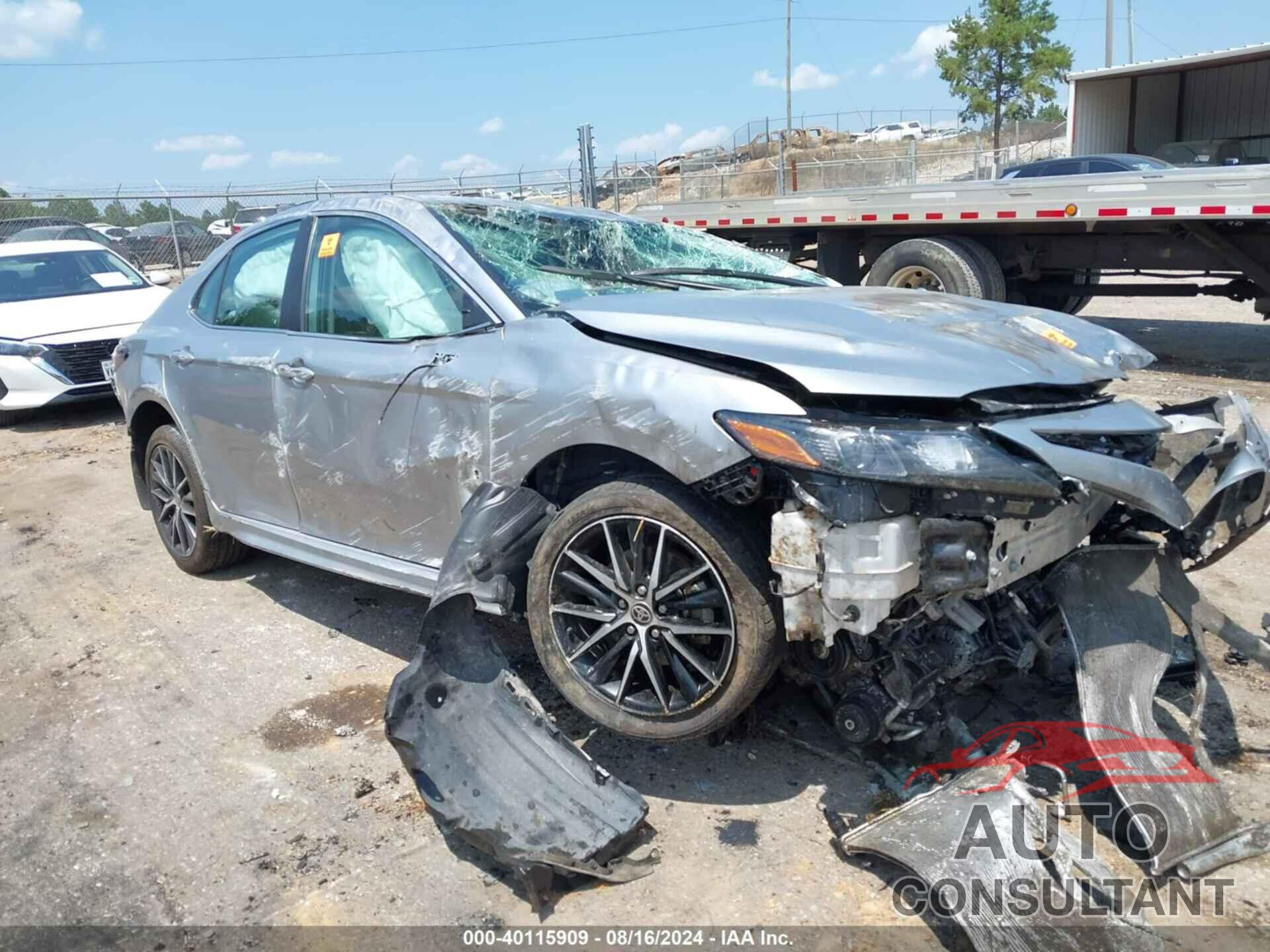 TOYOTA CAMRY 2023 - 4T1G11AK5PU789715