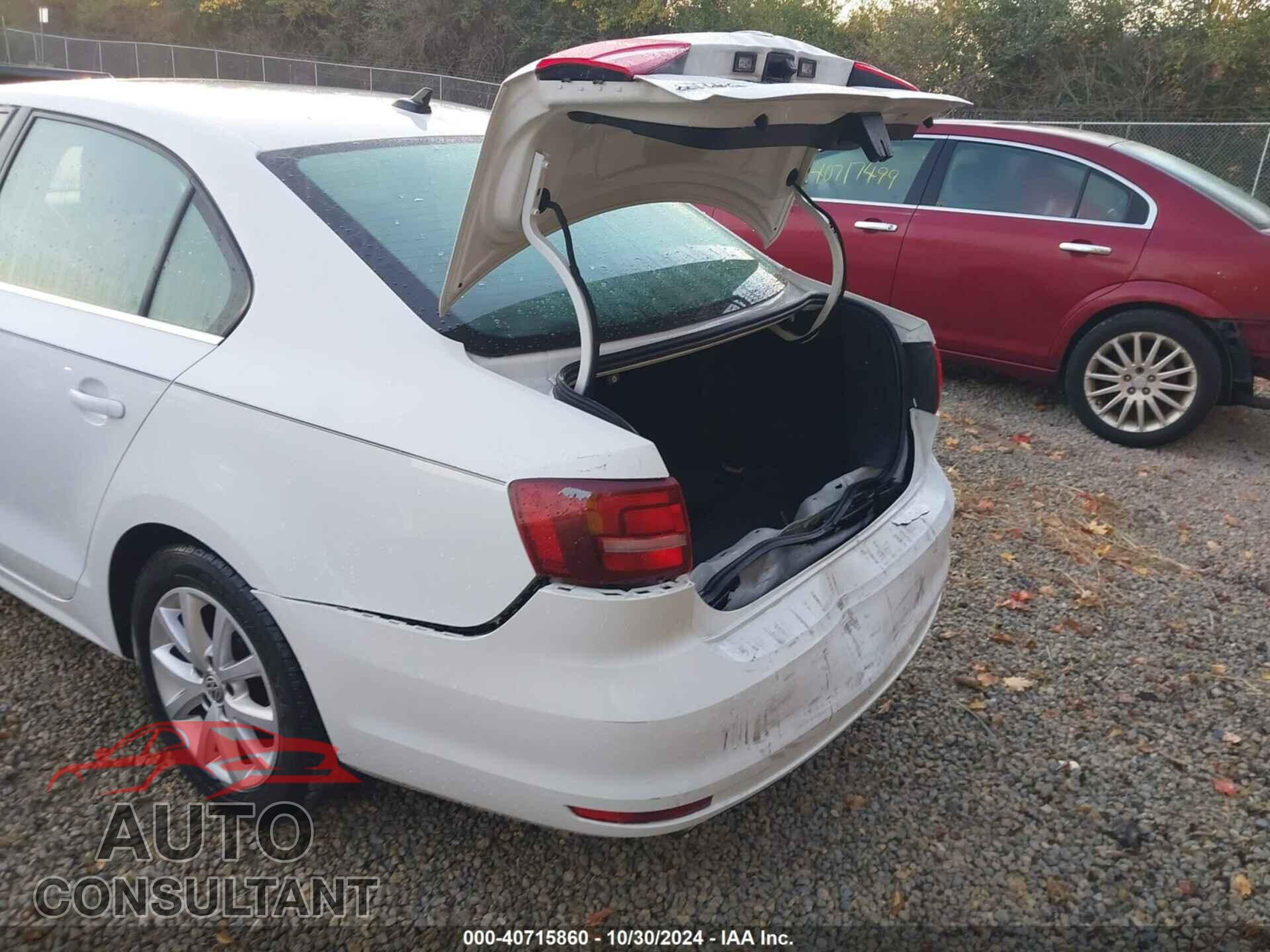 VOLKSWAGEN JETTA 2017 - 3VWDB7AJ3HM323637