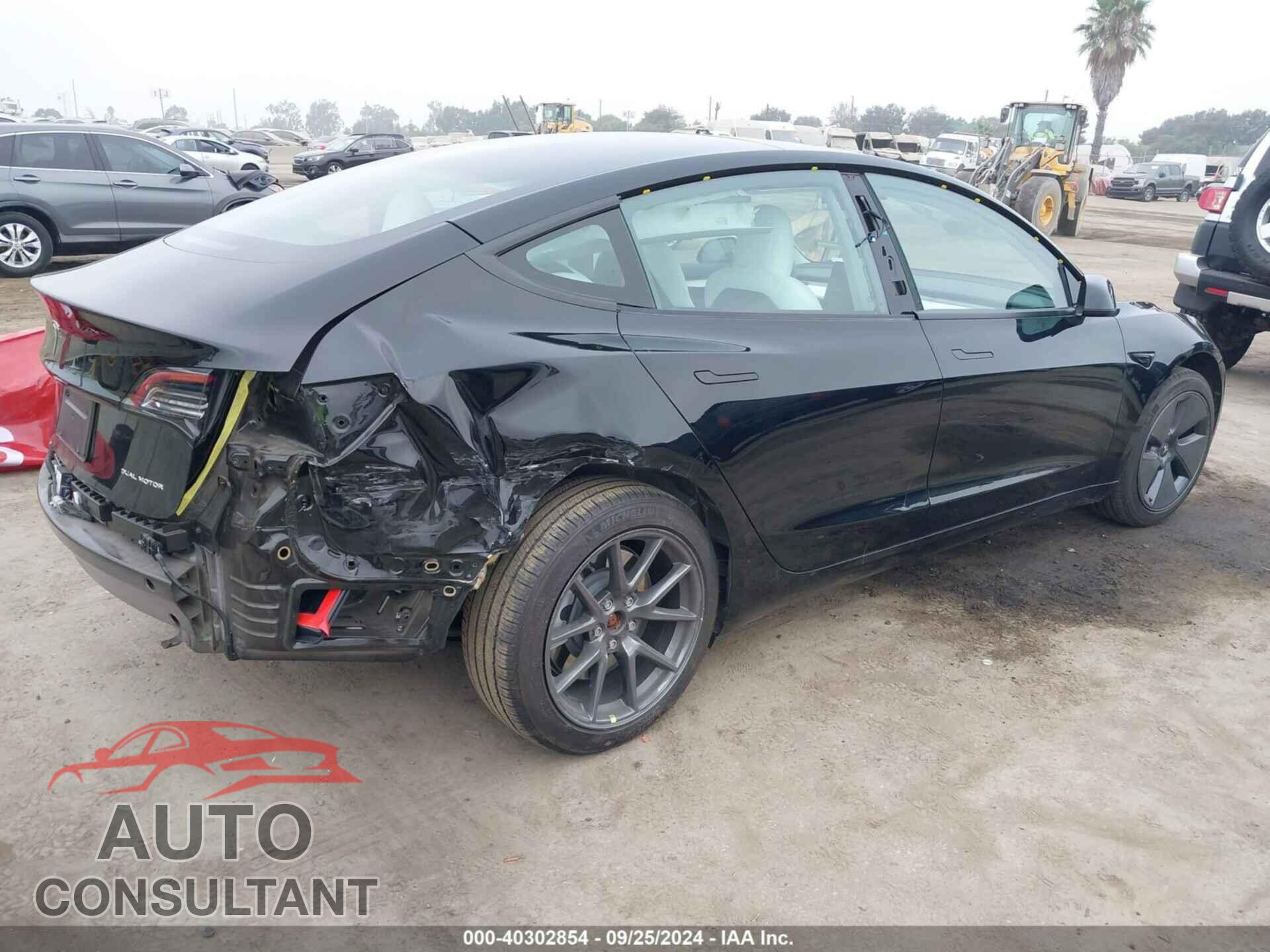 TESLA MODEL 3 2023 - 5YJ3E1EB2PF389895