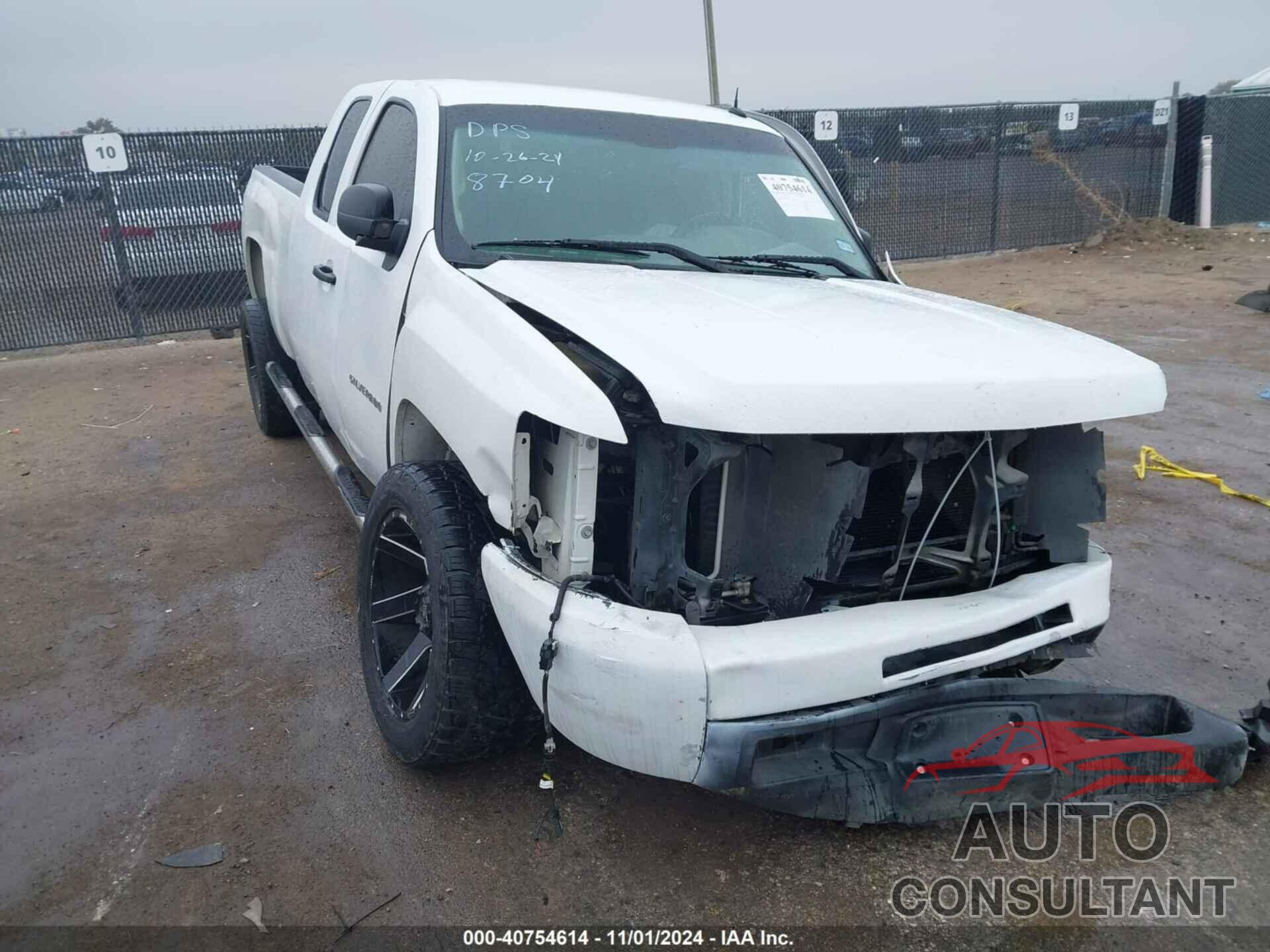 CHEVROLET SILVERADO 1500 2011 - 1GCRCPEX5BZ438704
