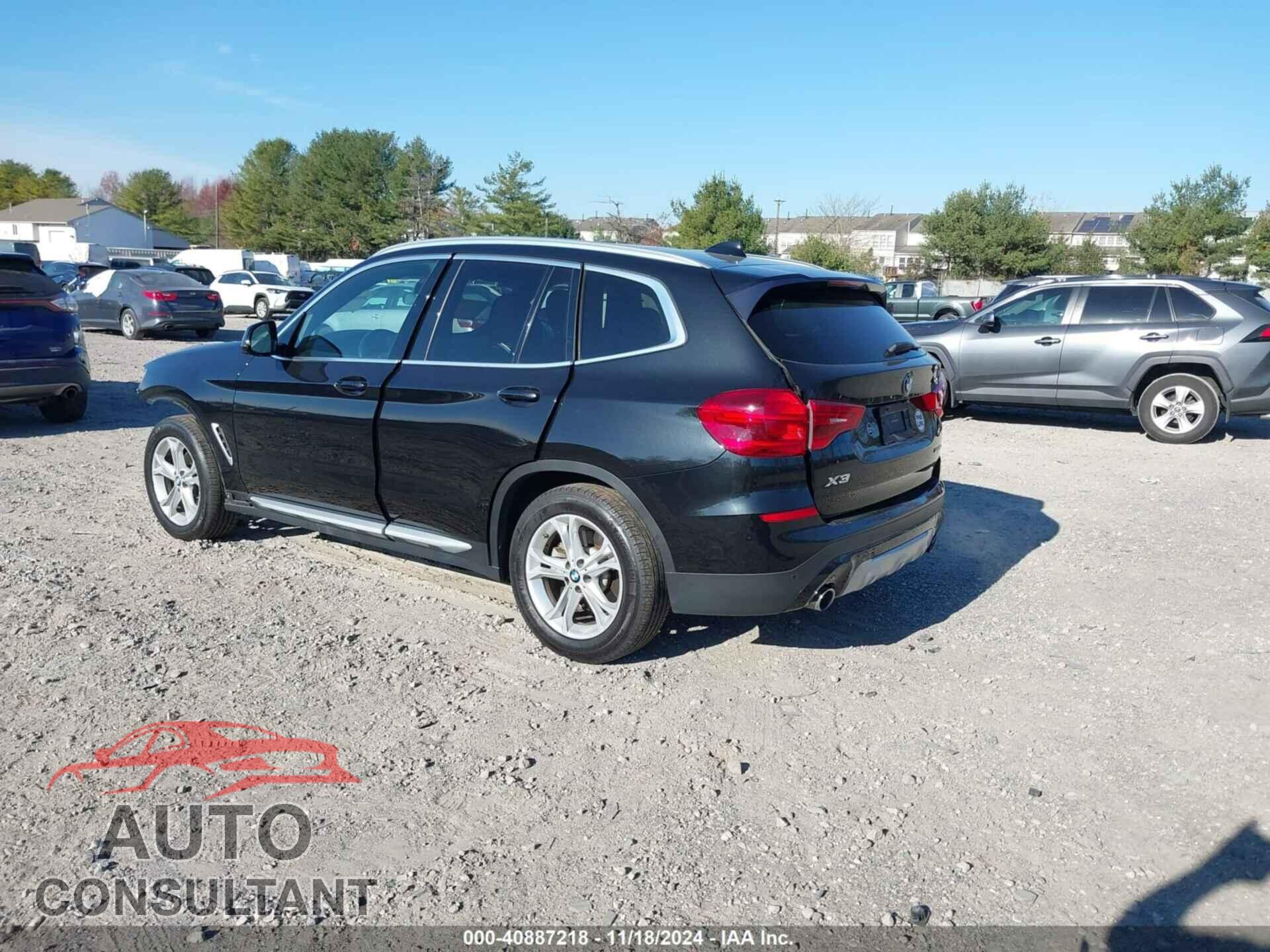BMW X3 2018 - 5UXTR9C55JLD74748