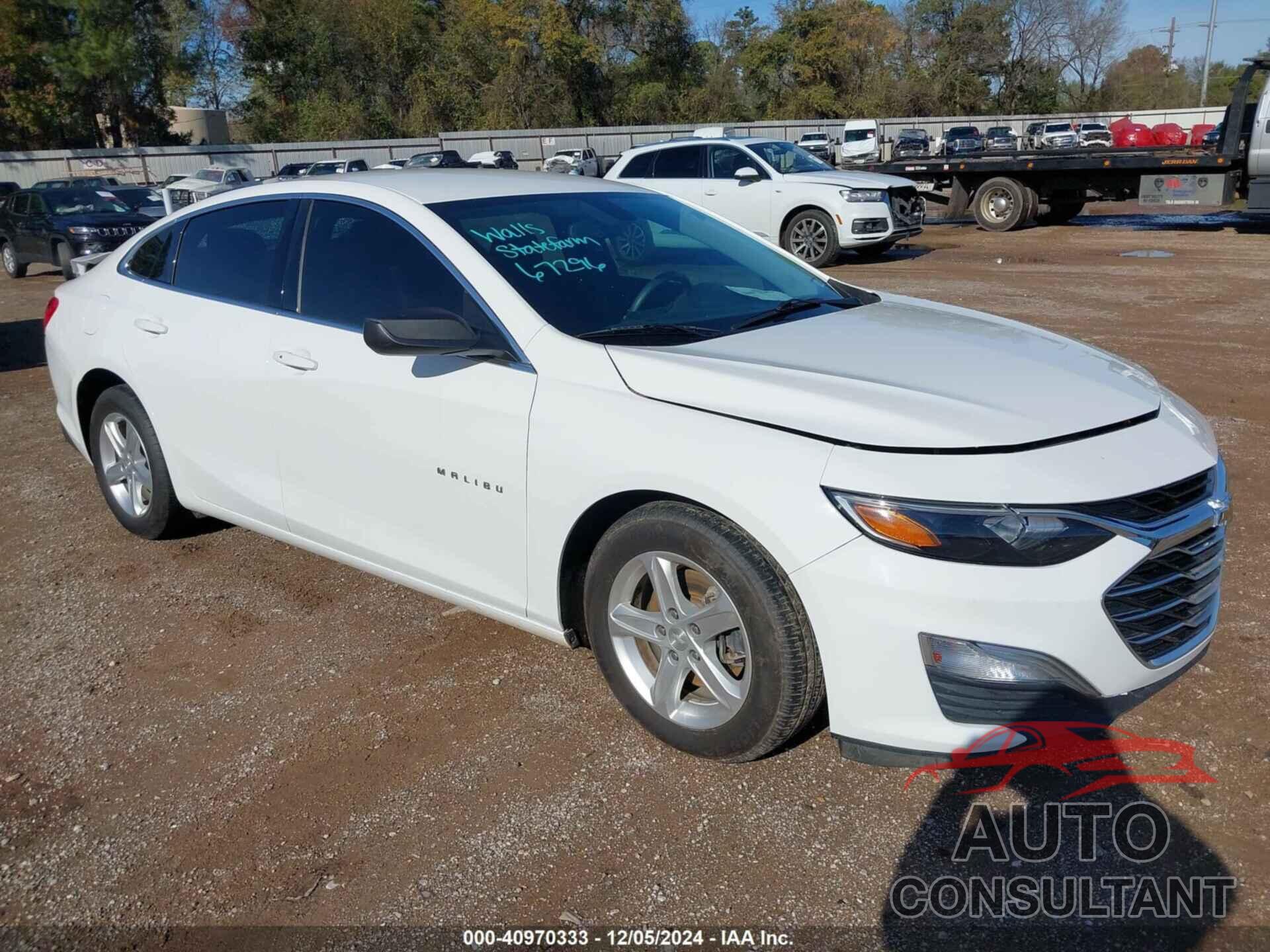 CHEVROLET MALIBU 2020 - 1G1ZB5ST0LF000032