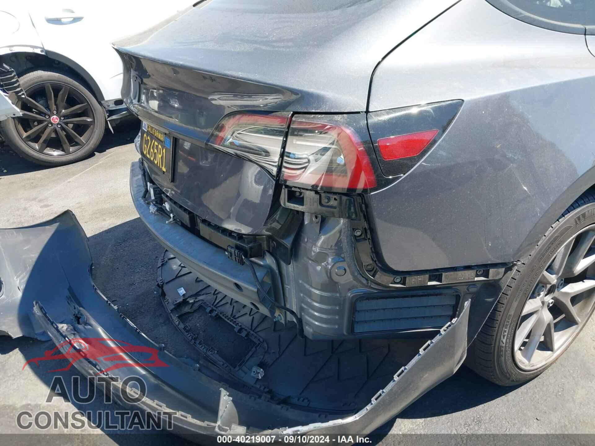 TESLA MODEL 3 2023 - 5YJ3E1EA7PF611273