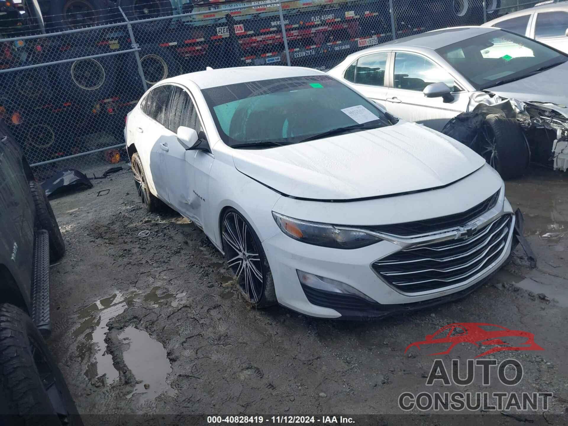 CHEVROLET MALIBU 2020 - 1G1ZD5ST8LF102589