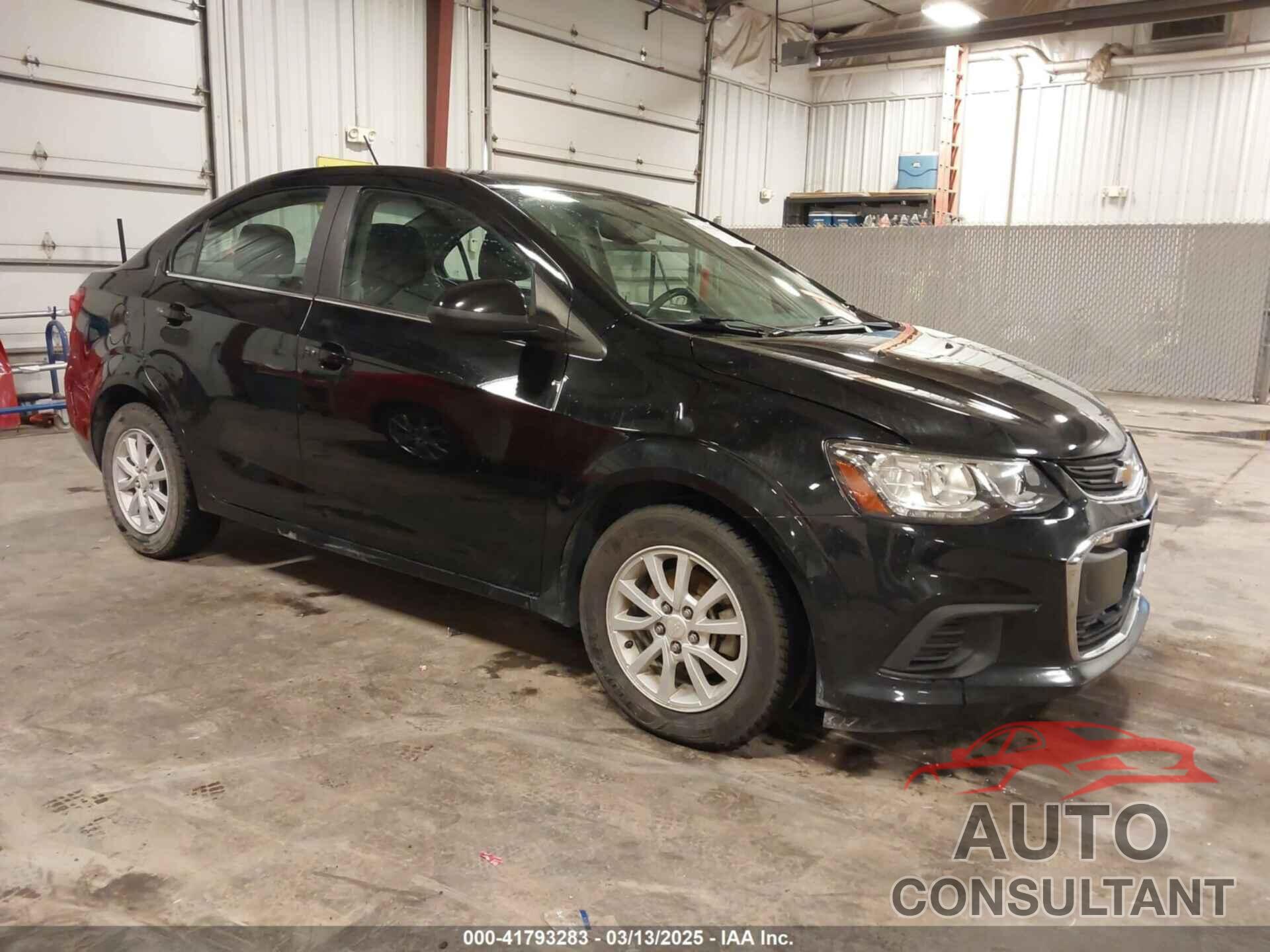 CHEVROLET SONIC 2018 - 1G1JD5SB1J4103385