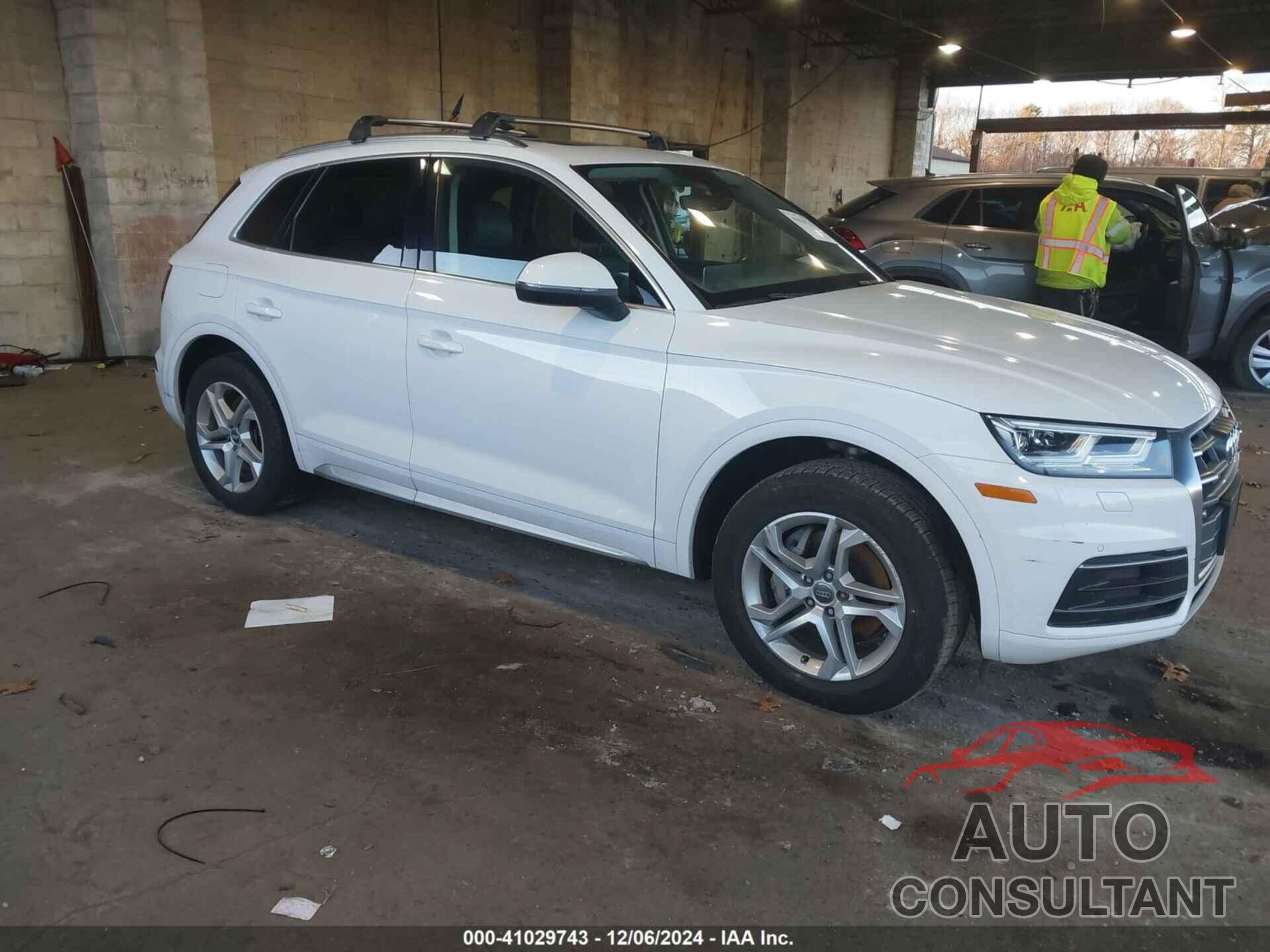 AUDI Q5 2018 - WA1BNAFY1J2220910