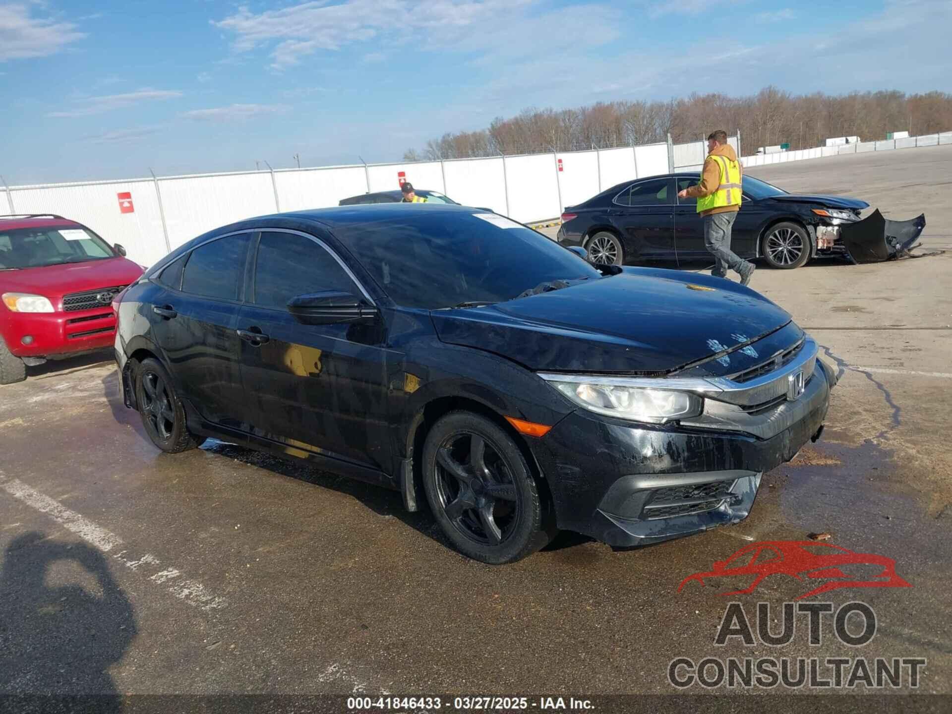 HONDA CIVIC 2018 - 19XFC2F52JE020629
