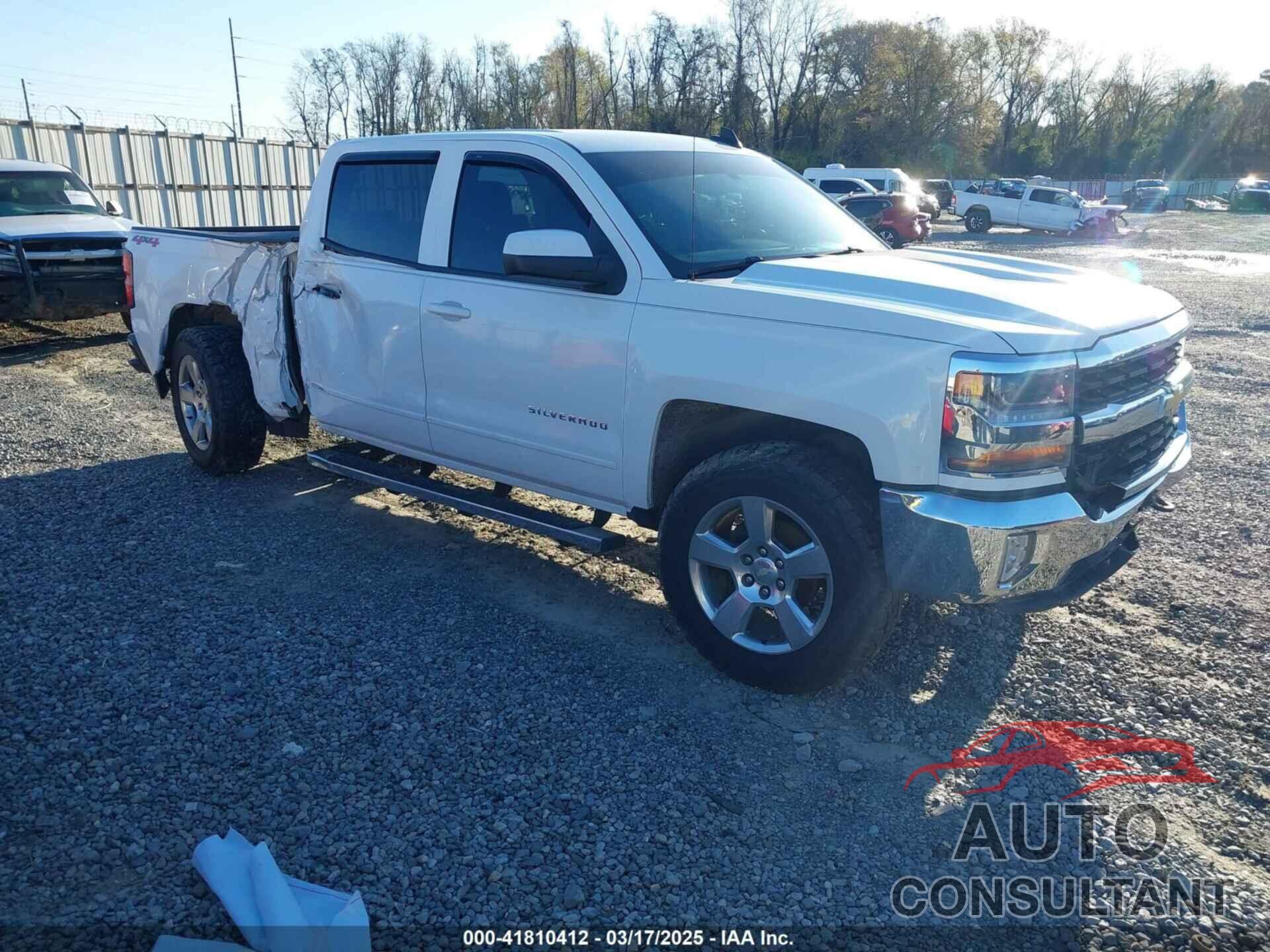CHEVROLET SILVERADO 1500 2017 - 3GCUKREC8HG490827