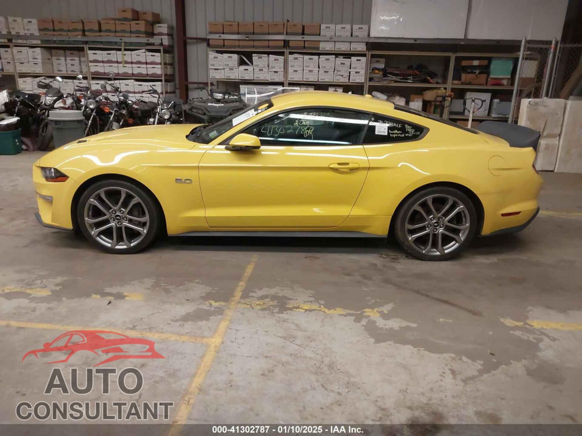 FORD MUSTANG 2018 - 1FA6P8CF2J5107176