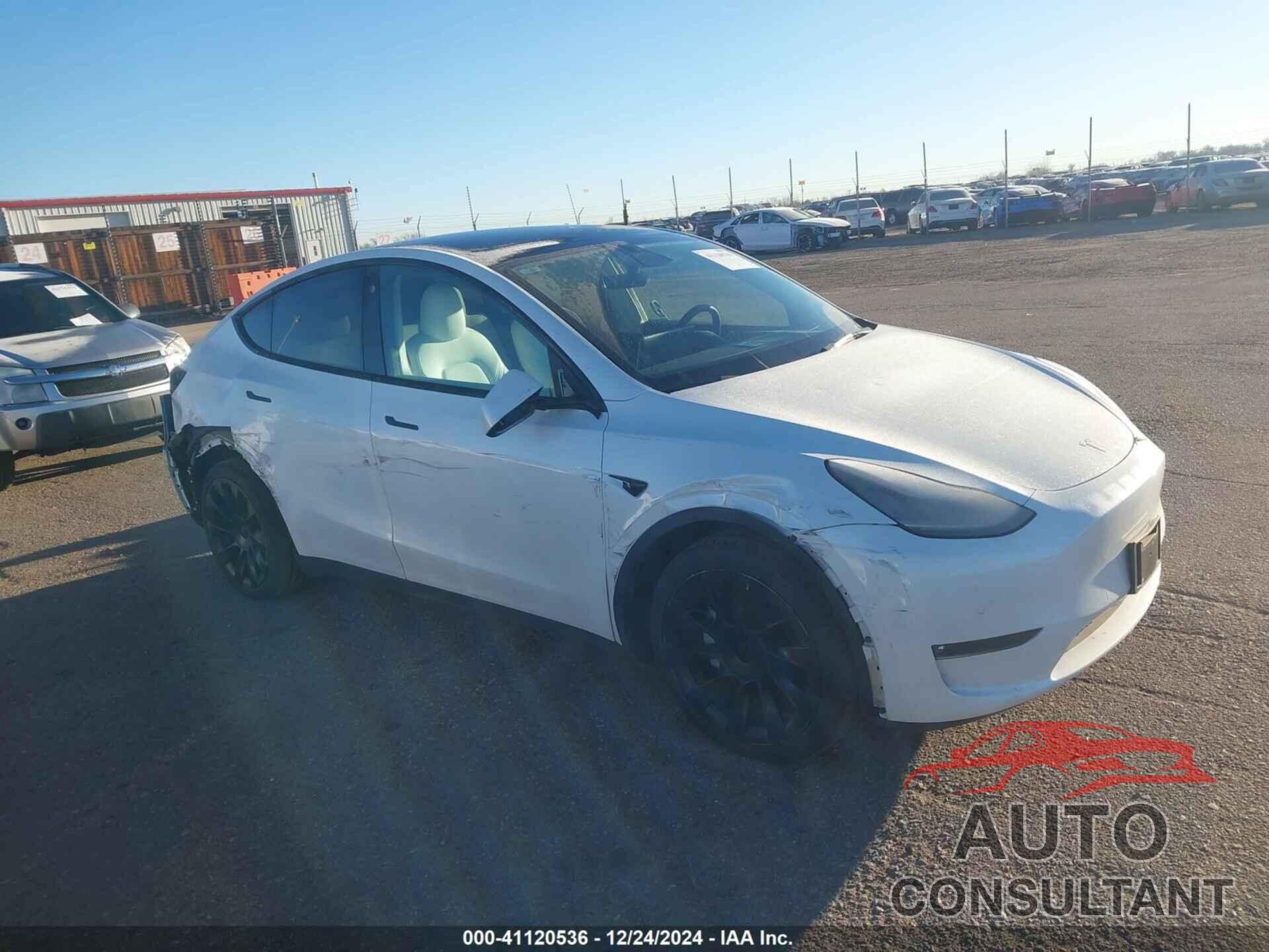 TESLA MODEL Y 2022 - 7SAYGDEE5NF458073